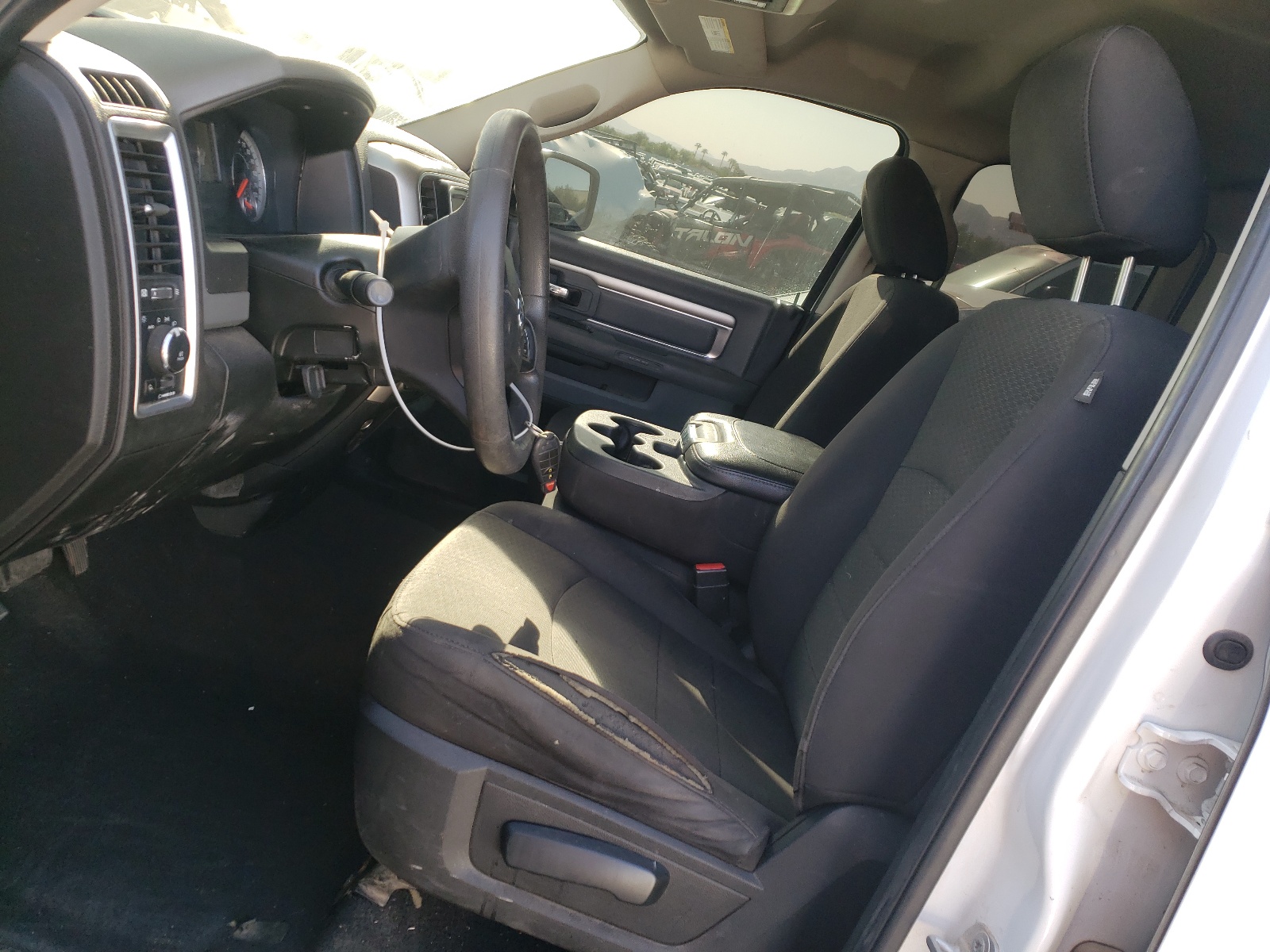 1C6RR6GG0KS742027 2019 Ram 1500 Classic Slt