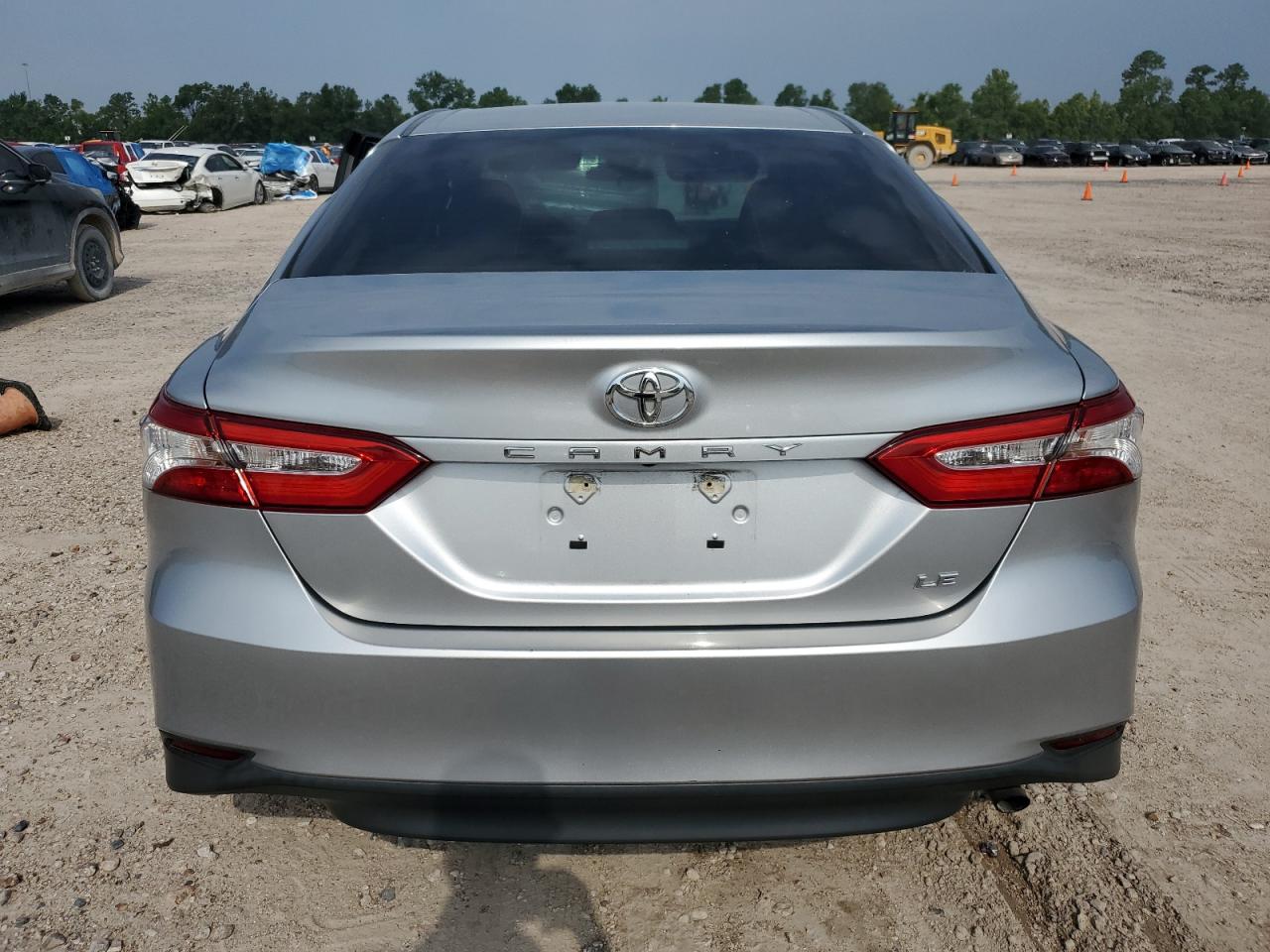 4T1B11HKXJU538308 2018 Toyota Camry L