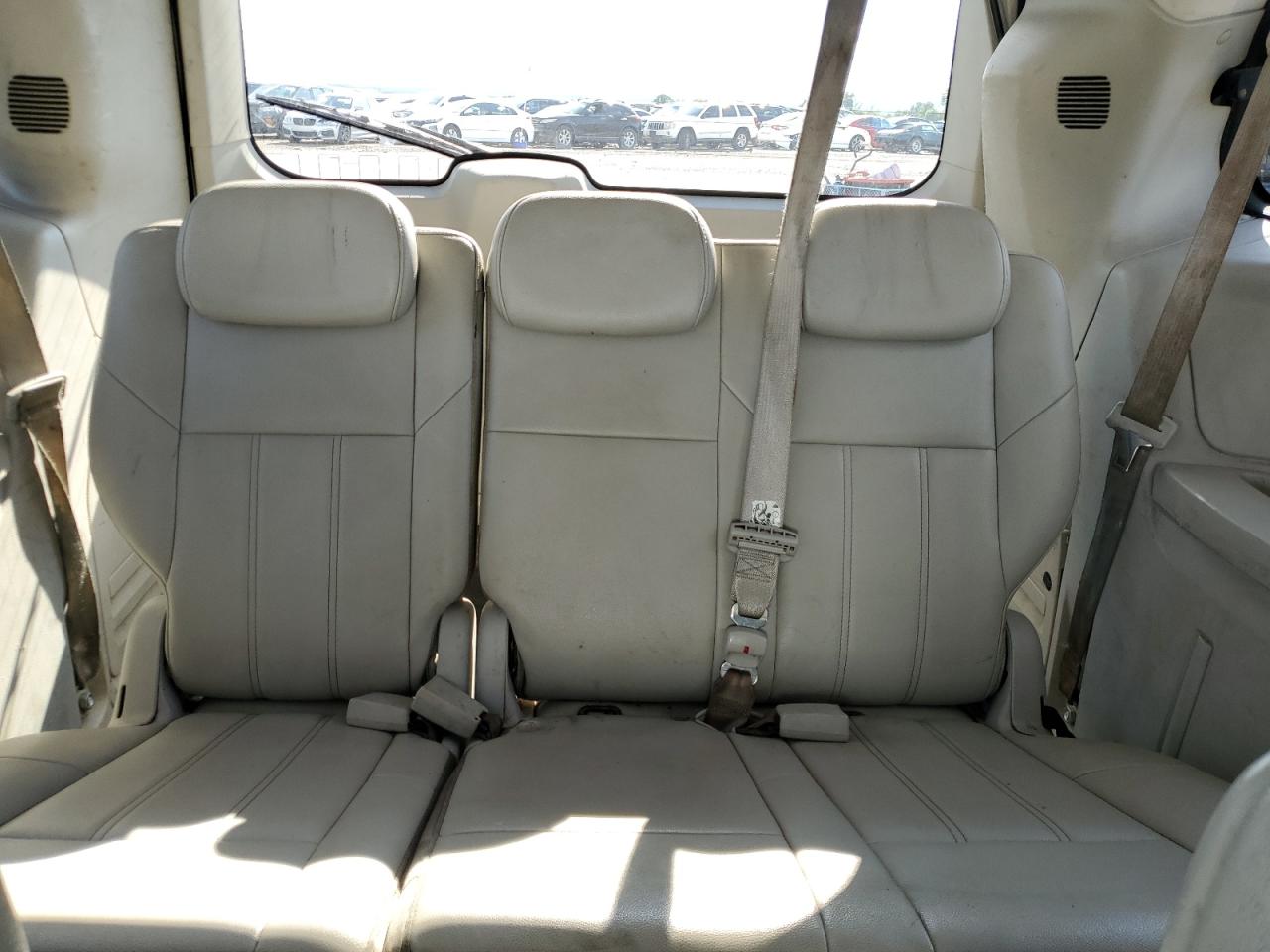 2008 Chrysler Town & Country Touring VIN: 2A8HR54PX8R663180 Lot: 61003424