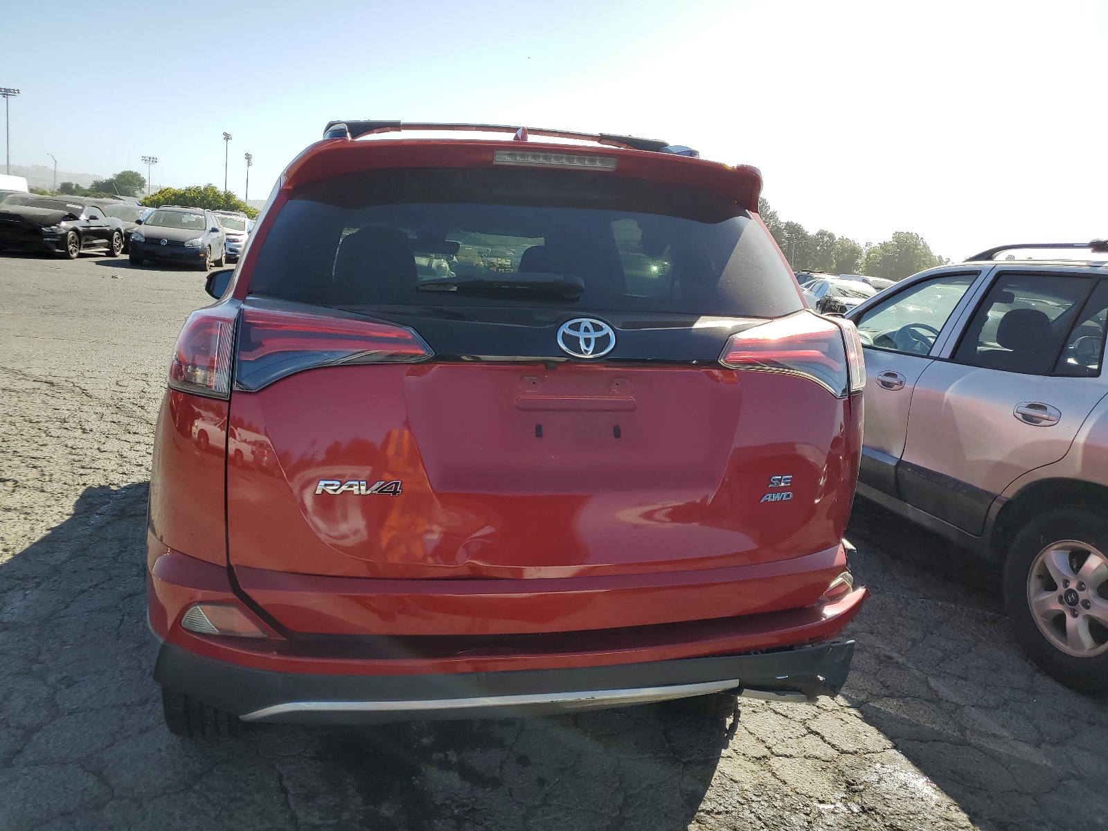 JTMJFREV6HJ169831 2017 Toyota Rav4 Se