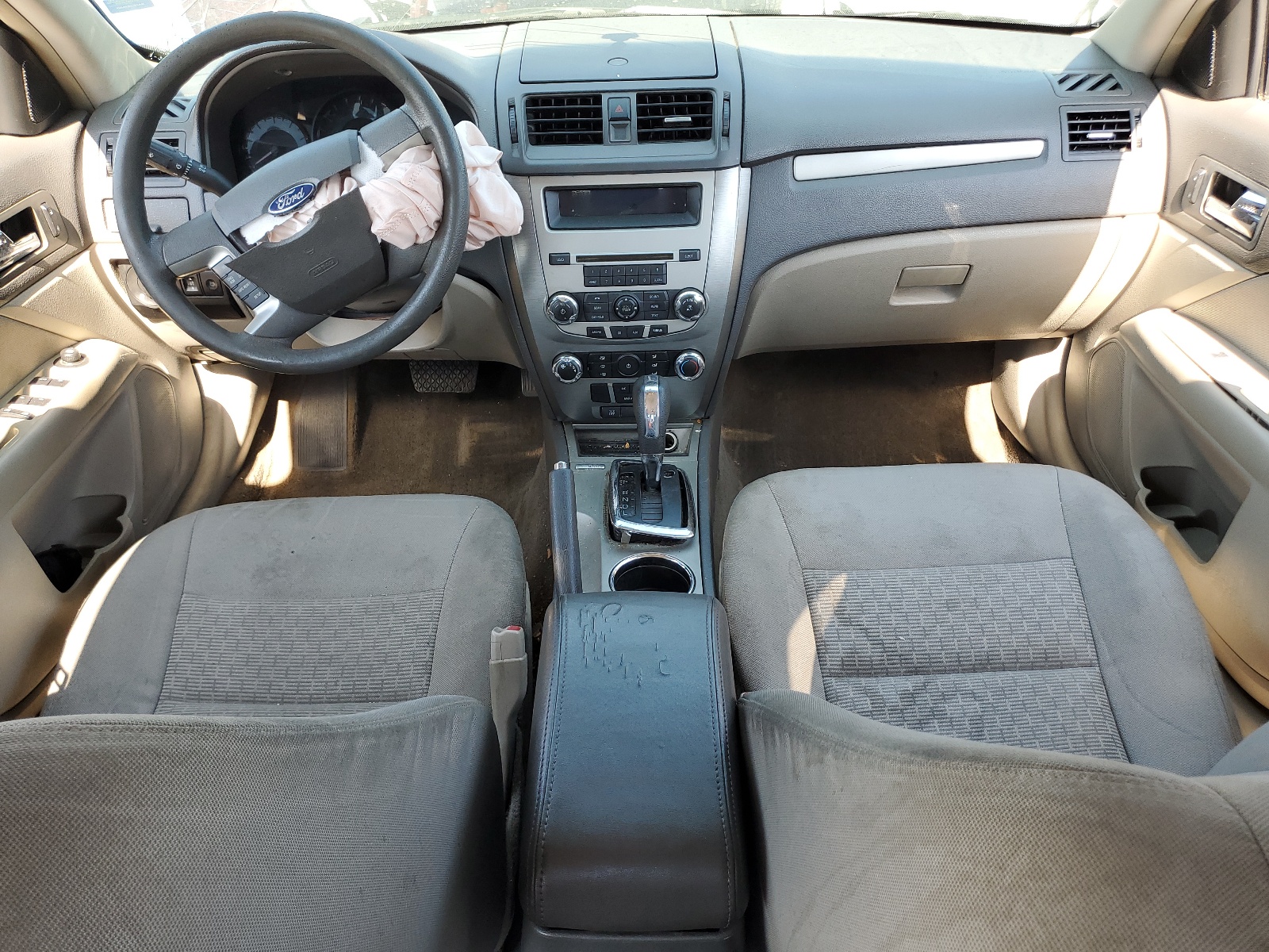 3FAHP0HA0BR268079 2011 Ford Fusion Se