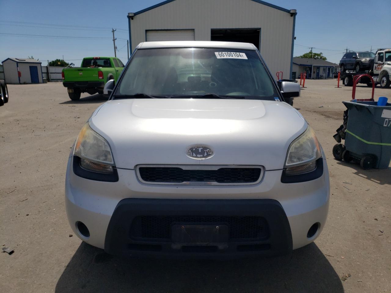 2011 Kia Soul + VIN: KNDJT2A28B7705940 Lot: 60100104