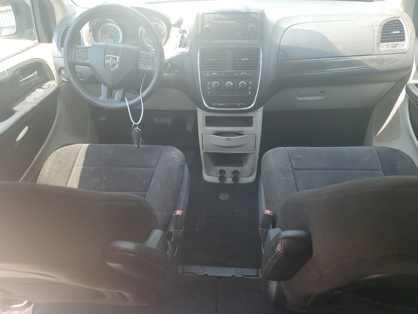 2C4RDGBG6ER161237 2014 Dodge Grand Caravan Se