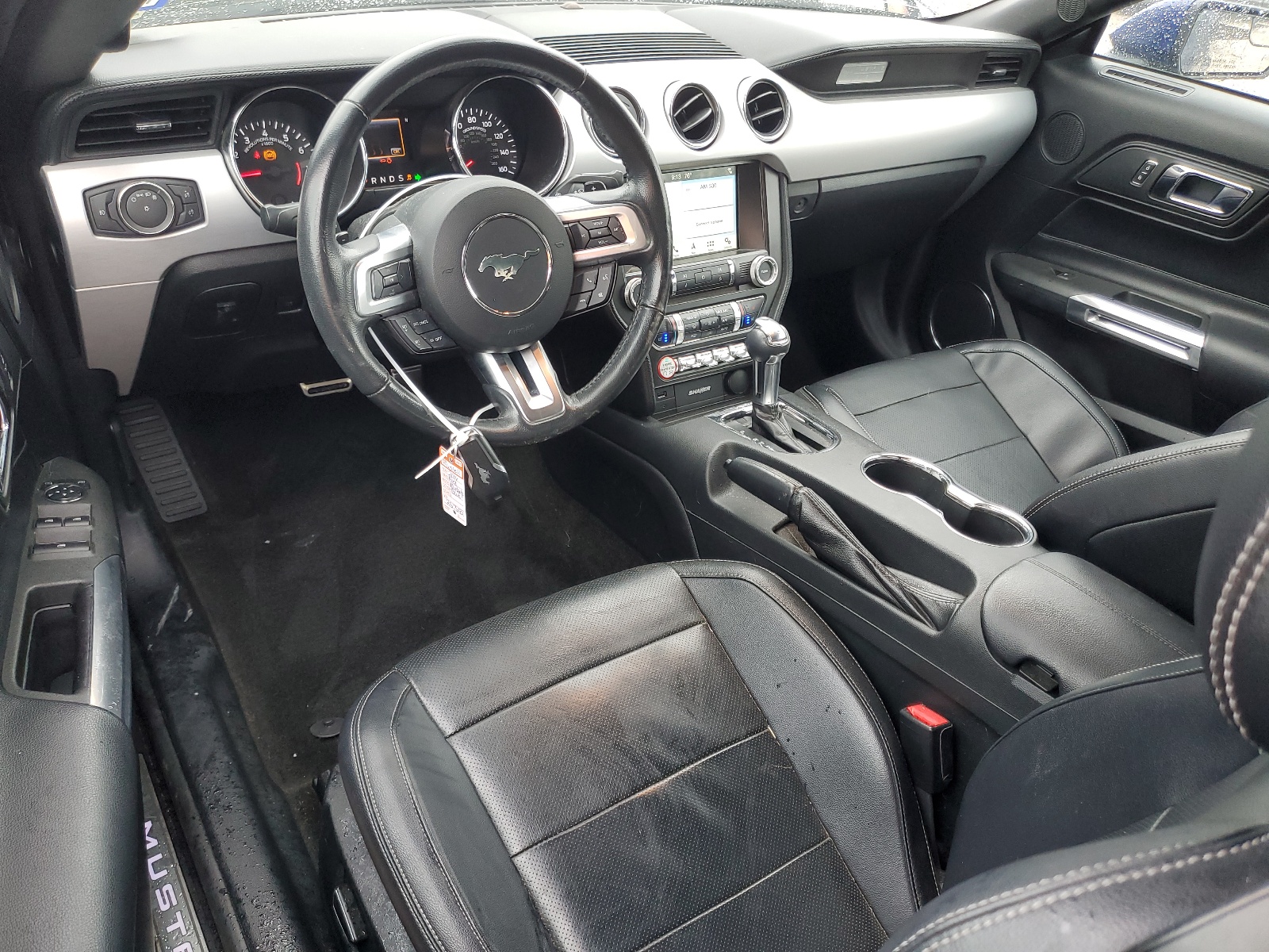 1FATP8UH9G5241999 2016 Ford Mustang