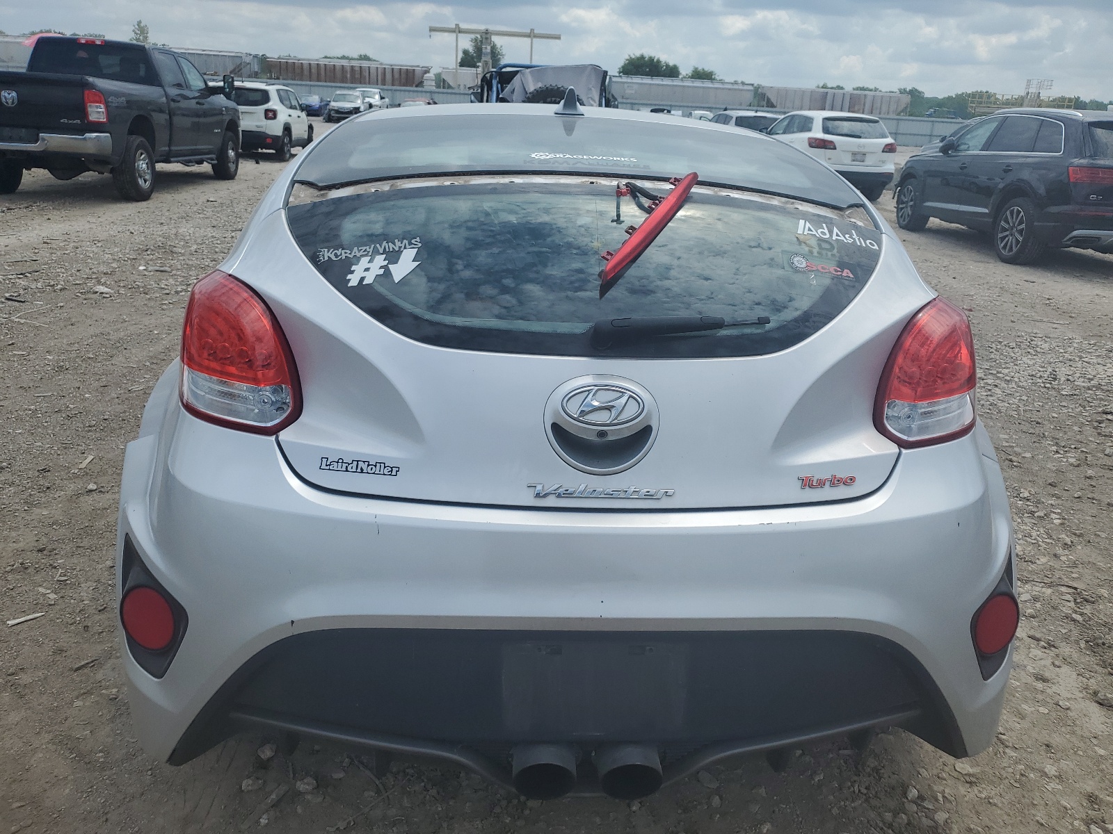 KMHTC6AE3HU313819 2017 Hyundai Veloster Turbo