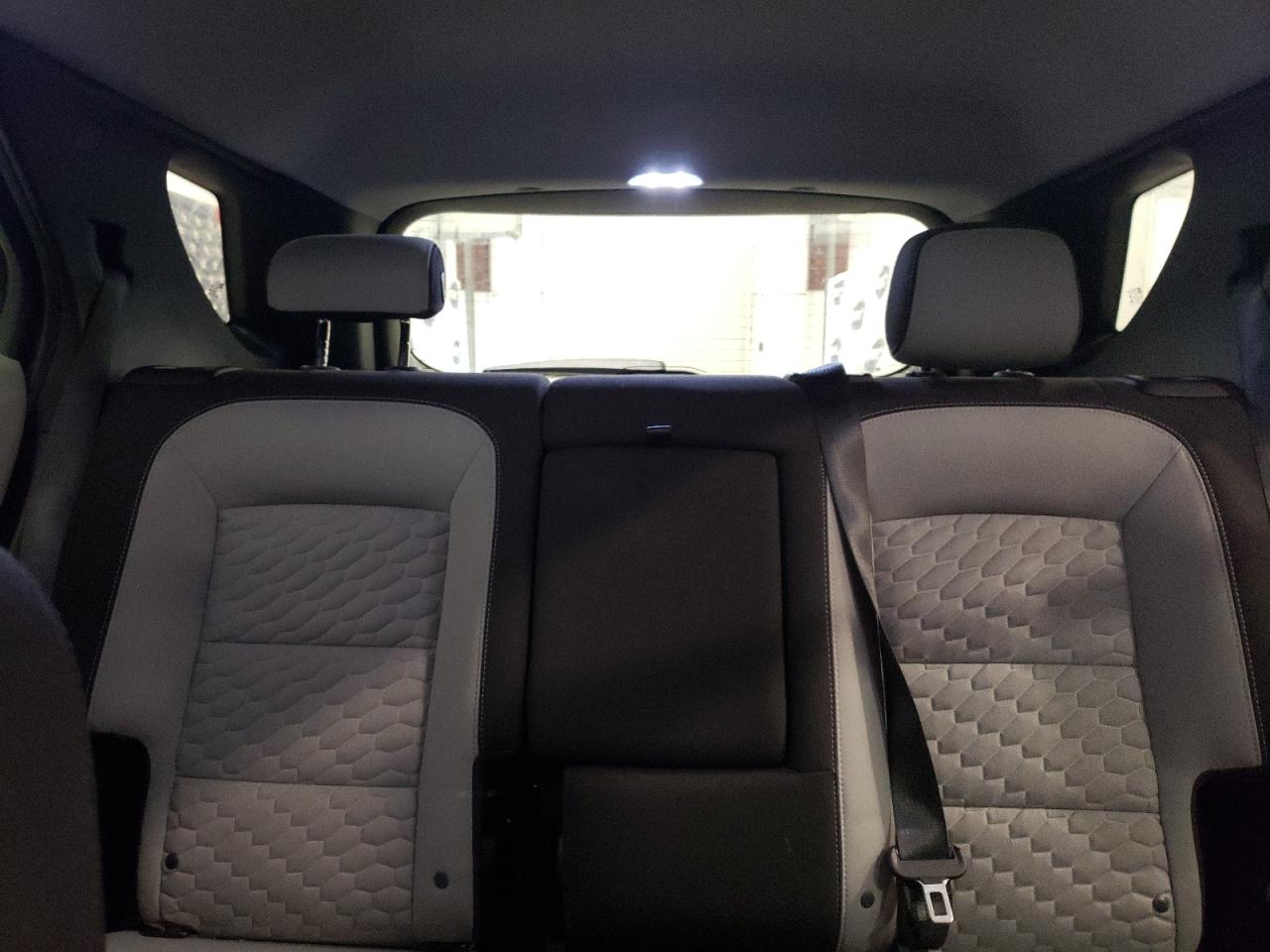 2019 Chevrolet Equinox - Image 10
