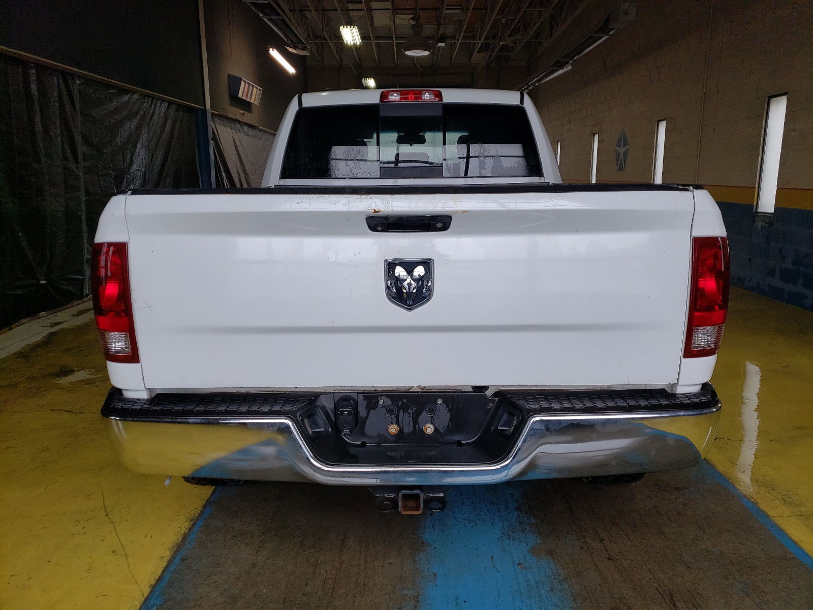 1C6RR7TM9GS195431 2016 Ram 1500 Slt