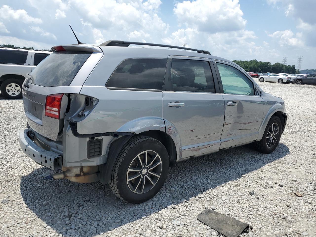2017 Dodge Journey - Image 3