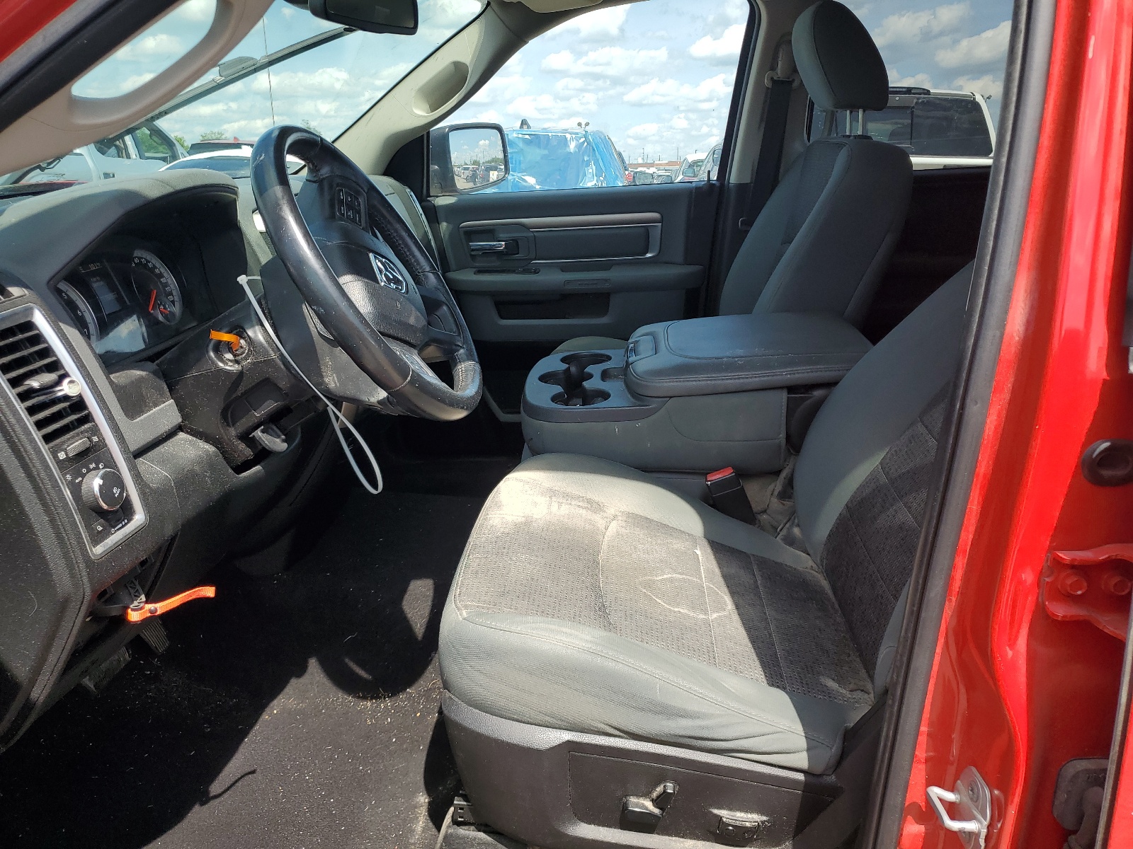 1C6RR6GT5FS559533 2015 Ram 1500 Slt