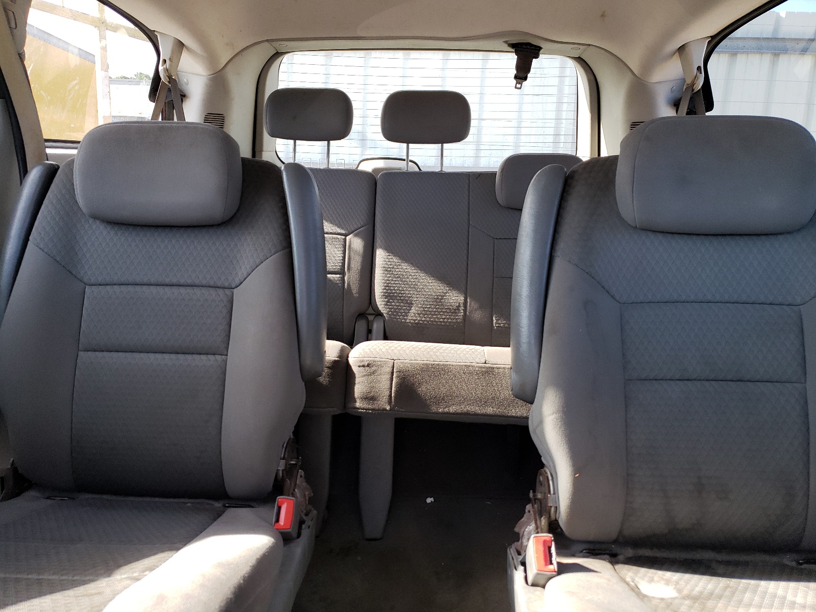 2A4RR2D18AR464019 2010 Chrysler Town & Country Lx