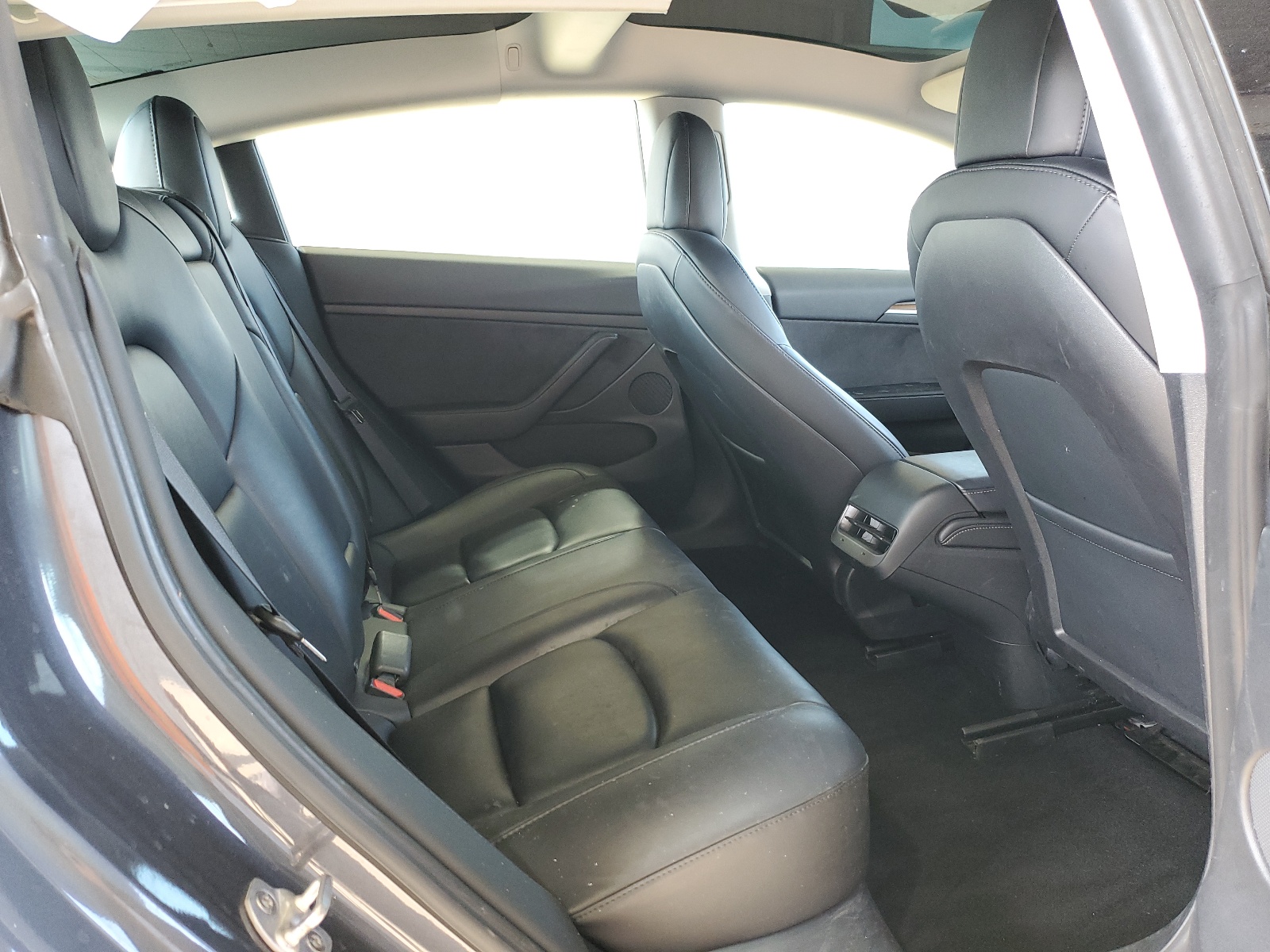 5YJ3E1EA7NF285973 2022 Tesla Model 3