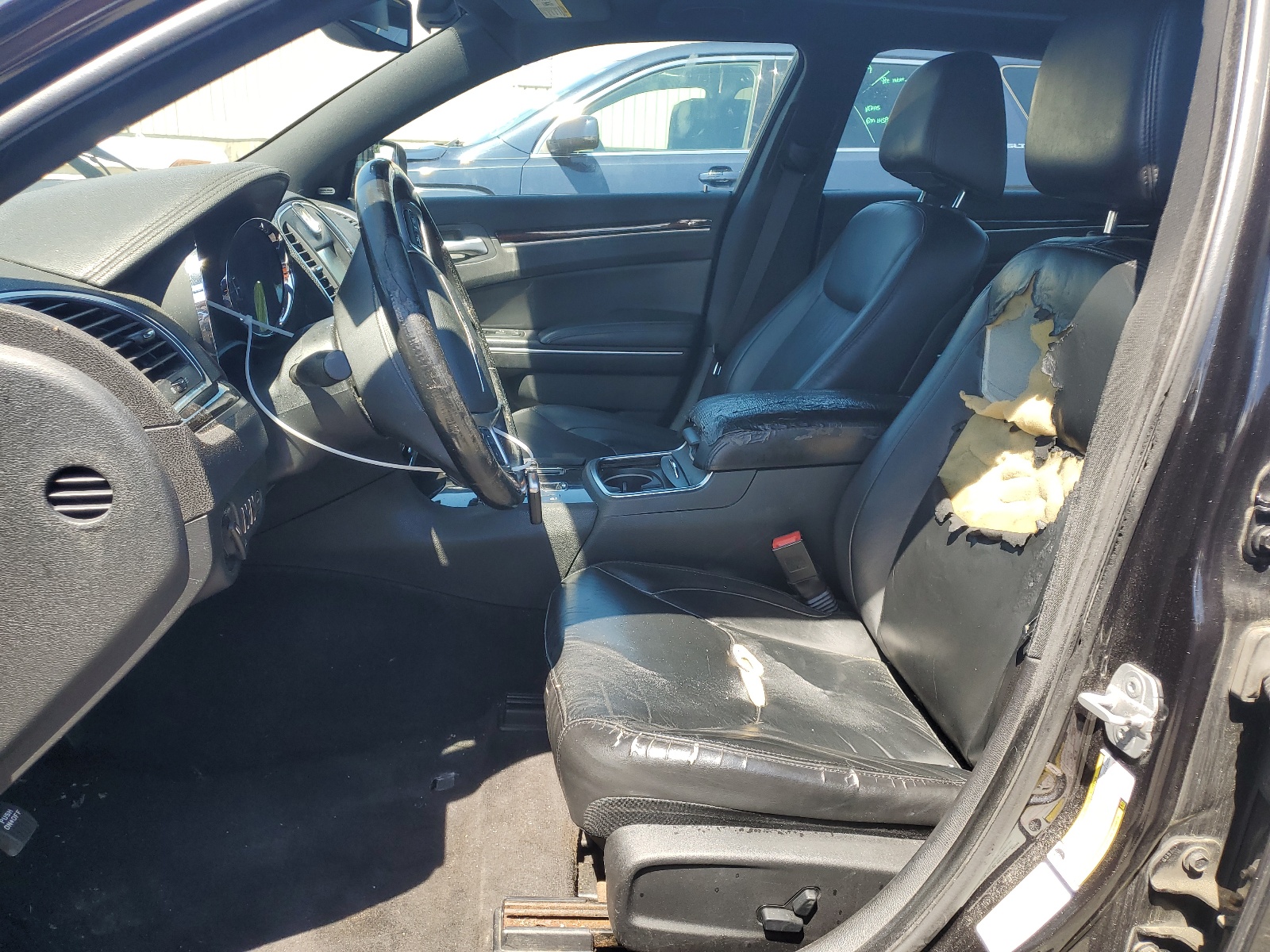 2C3CA5CG0BH514594 2011 Chrysler 300 Limited