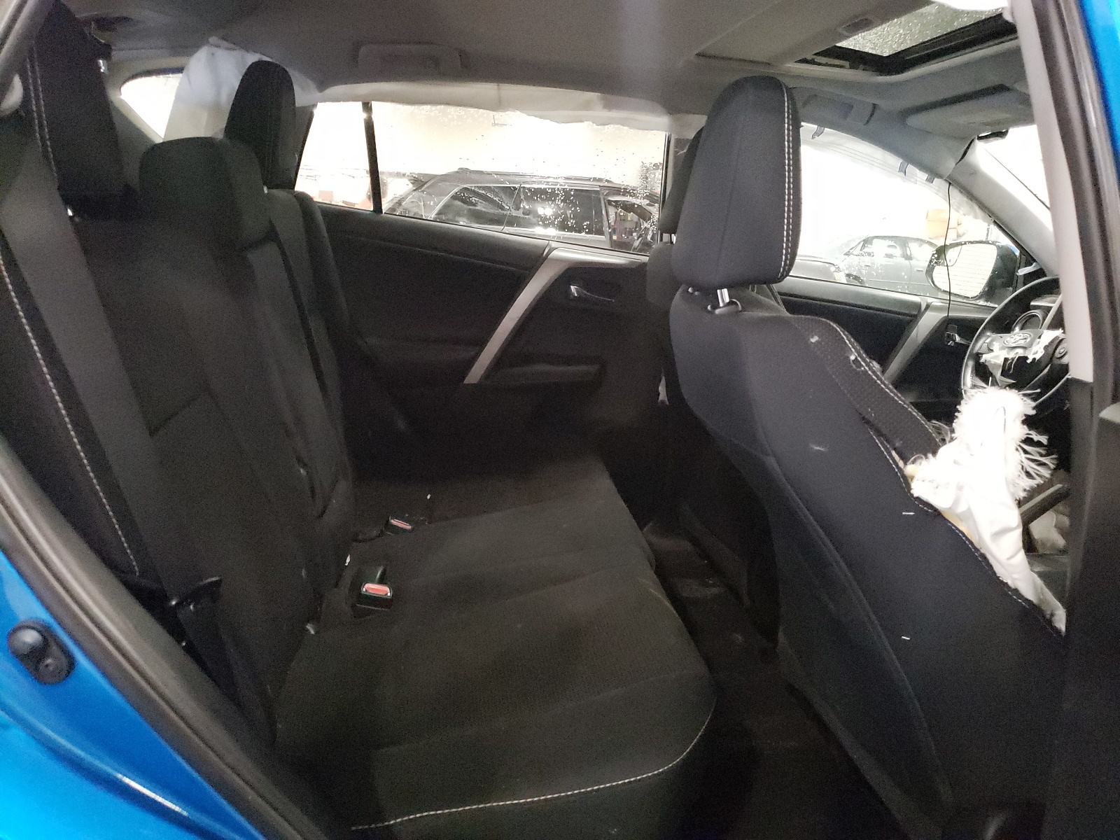 2T3RFREV1GW486628 2016 Toyota Rav4 Xle