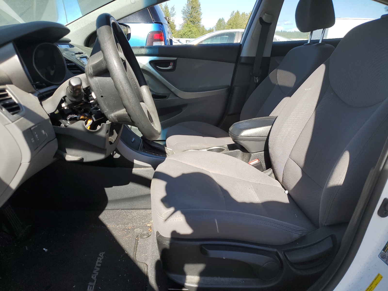 5NPDH4AE4GH768542 2016 Hyundai Elantra Se