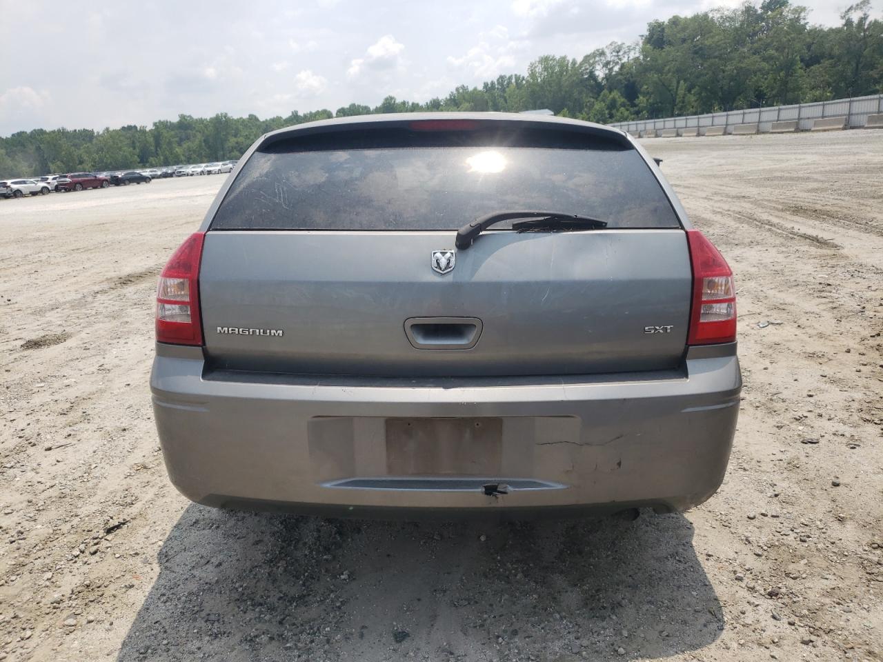 2005 Dodge Magnum Sxt VIN: 2D4FV48V95H589980 Lot: 59255234