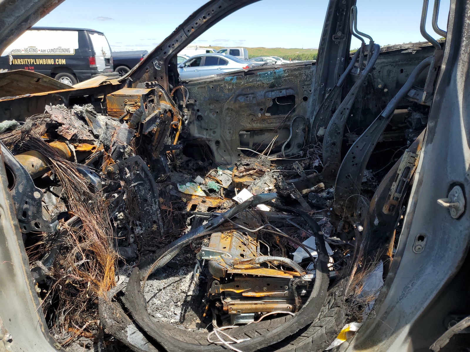 5TDDZRFH8HS374938 2017 Toyota Highlander Limited