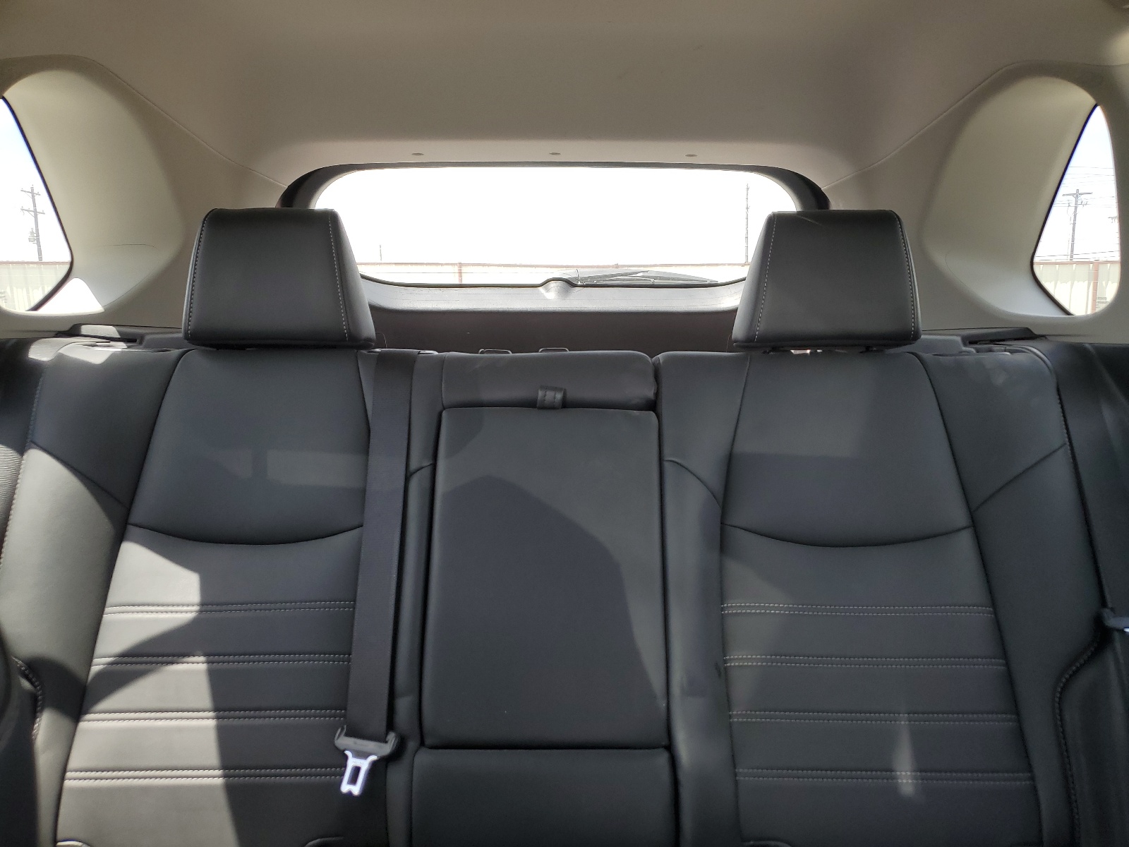 2T3C1RFV5MW156201 2021 Toyota Rav4 Xle Premium