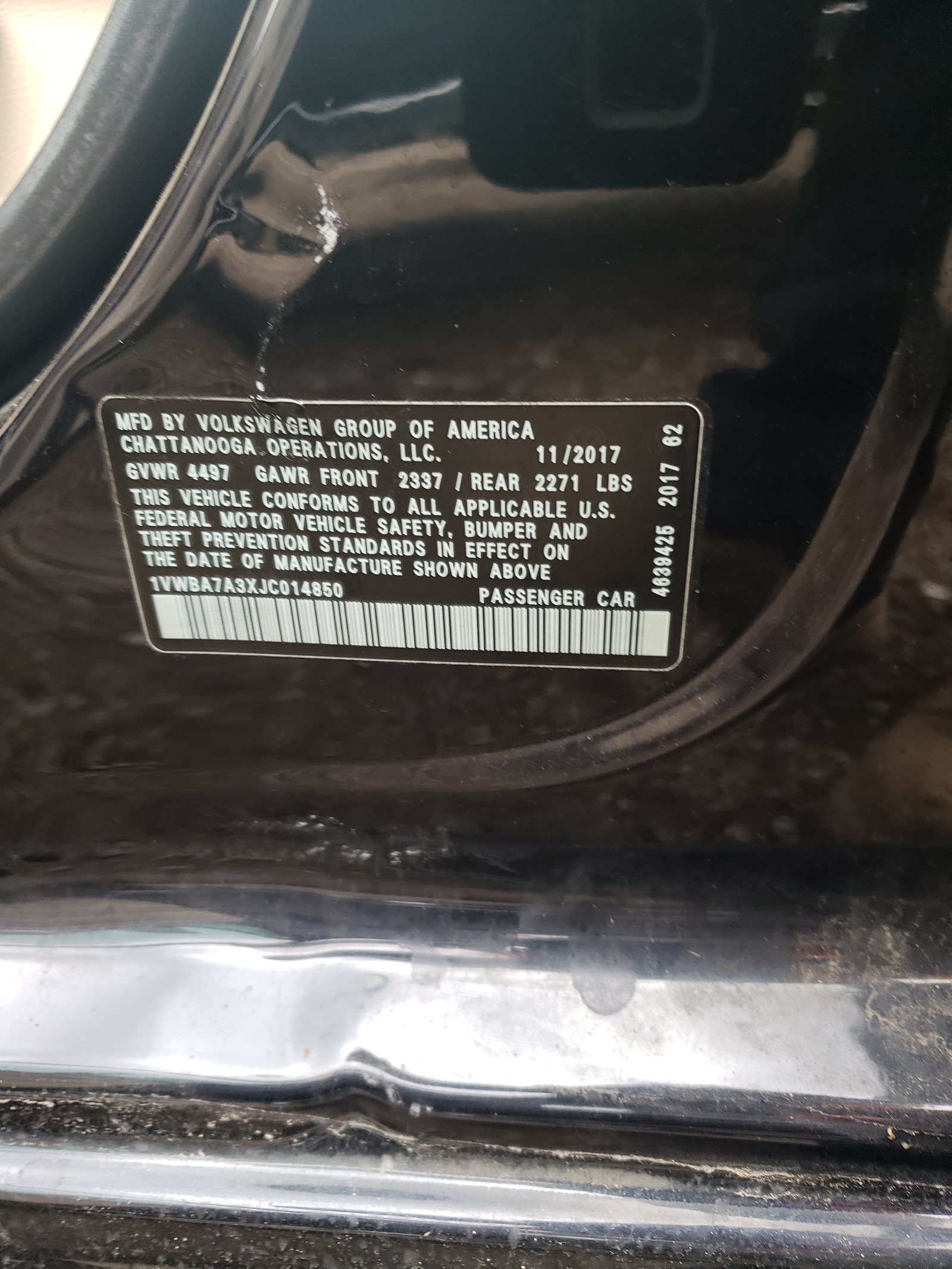 1VWBA7A3XJC014850 2018 Volkswagen Passat Se