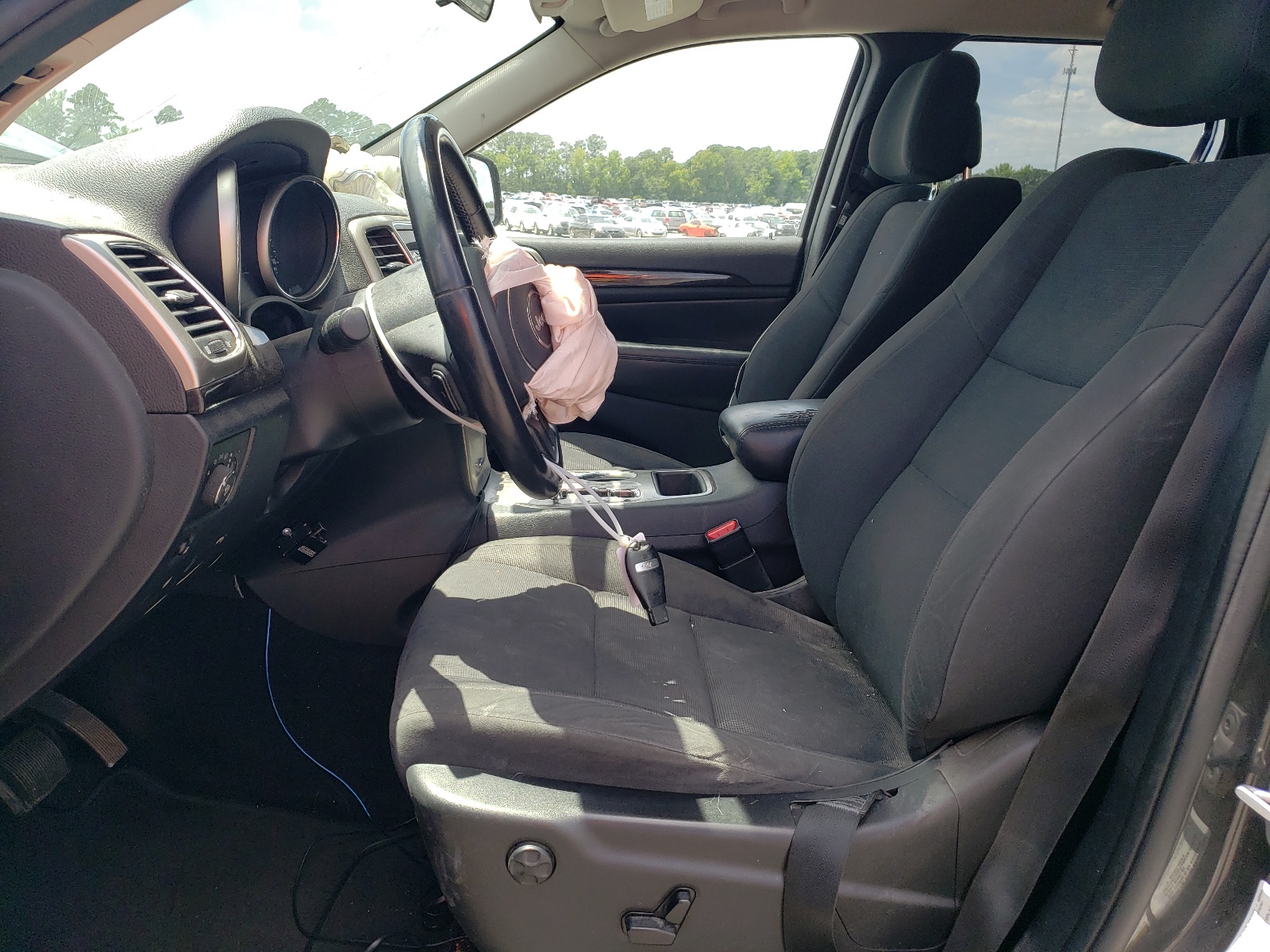 1J4RS4GG6BC636803 2011 Jeep Grand Cherokee Laredo