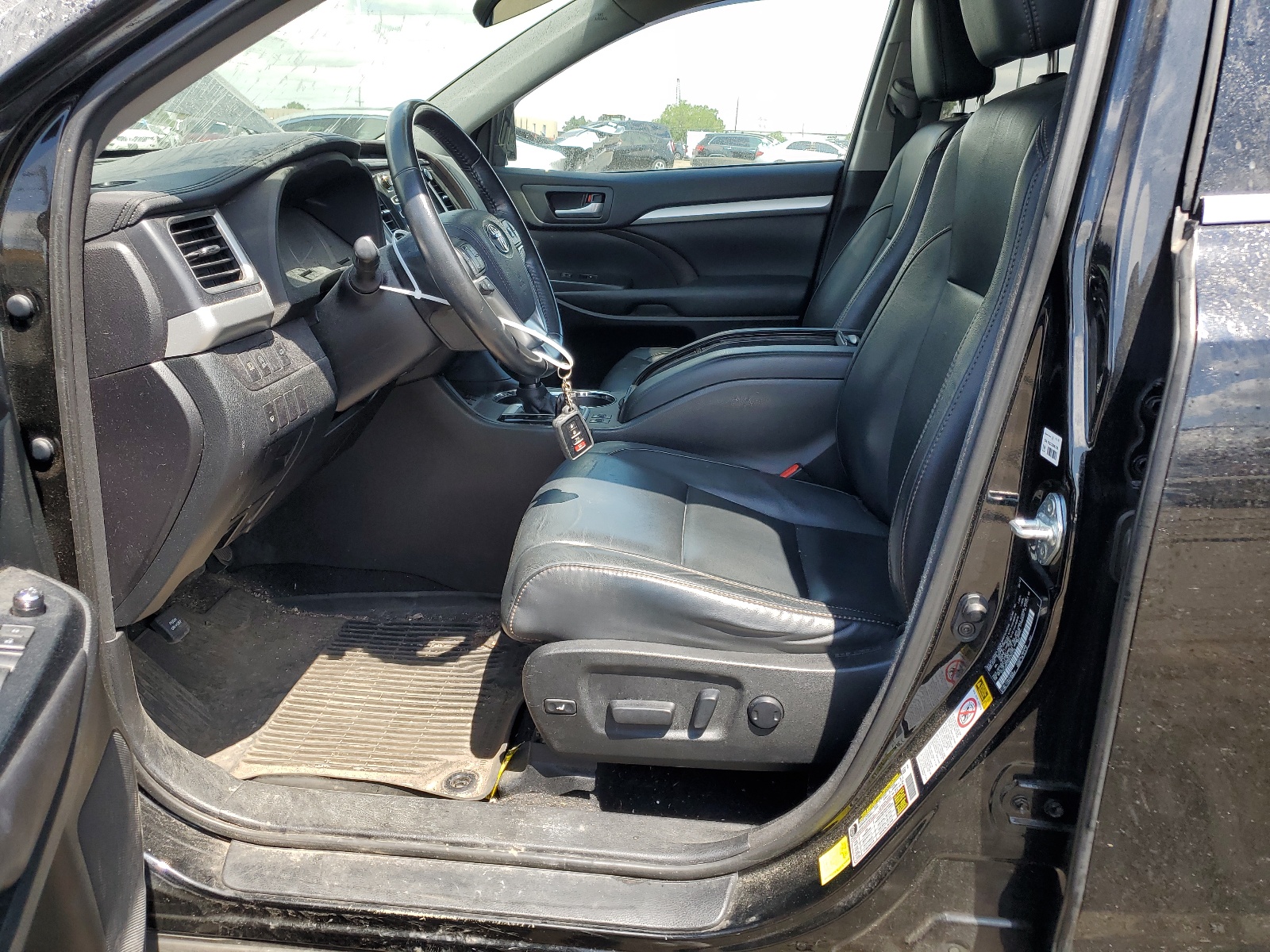 5TDJZRFH0HS397214 2017 Toyota Highlander Se