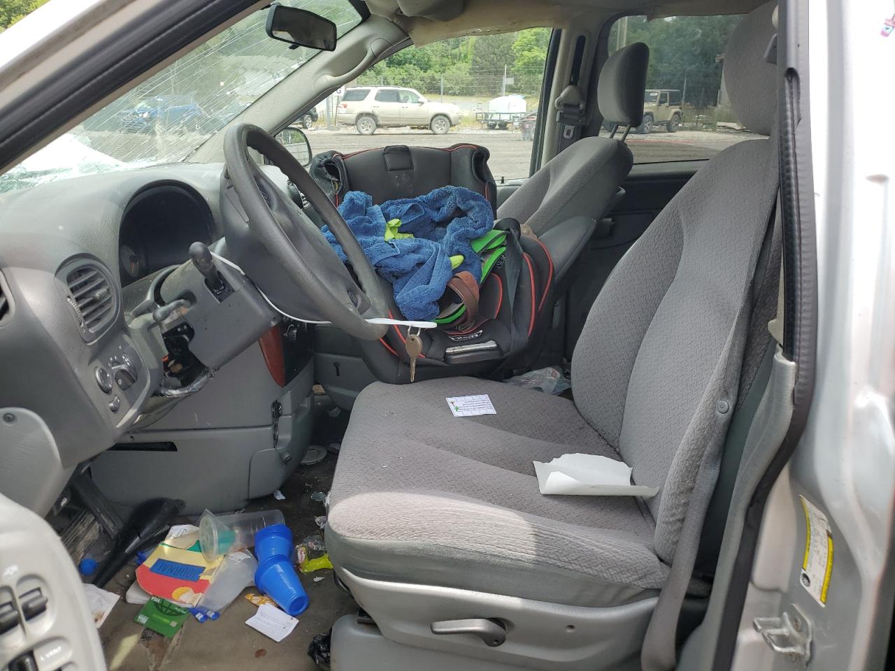 2007 Chrysler Town & Country Lx VIN: 2A4GP44R27R298328 Lot: 60470944