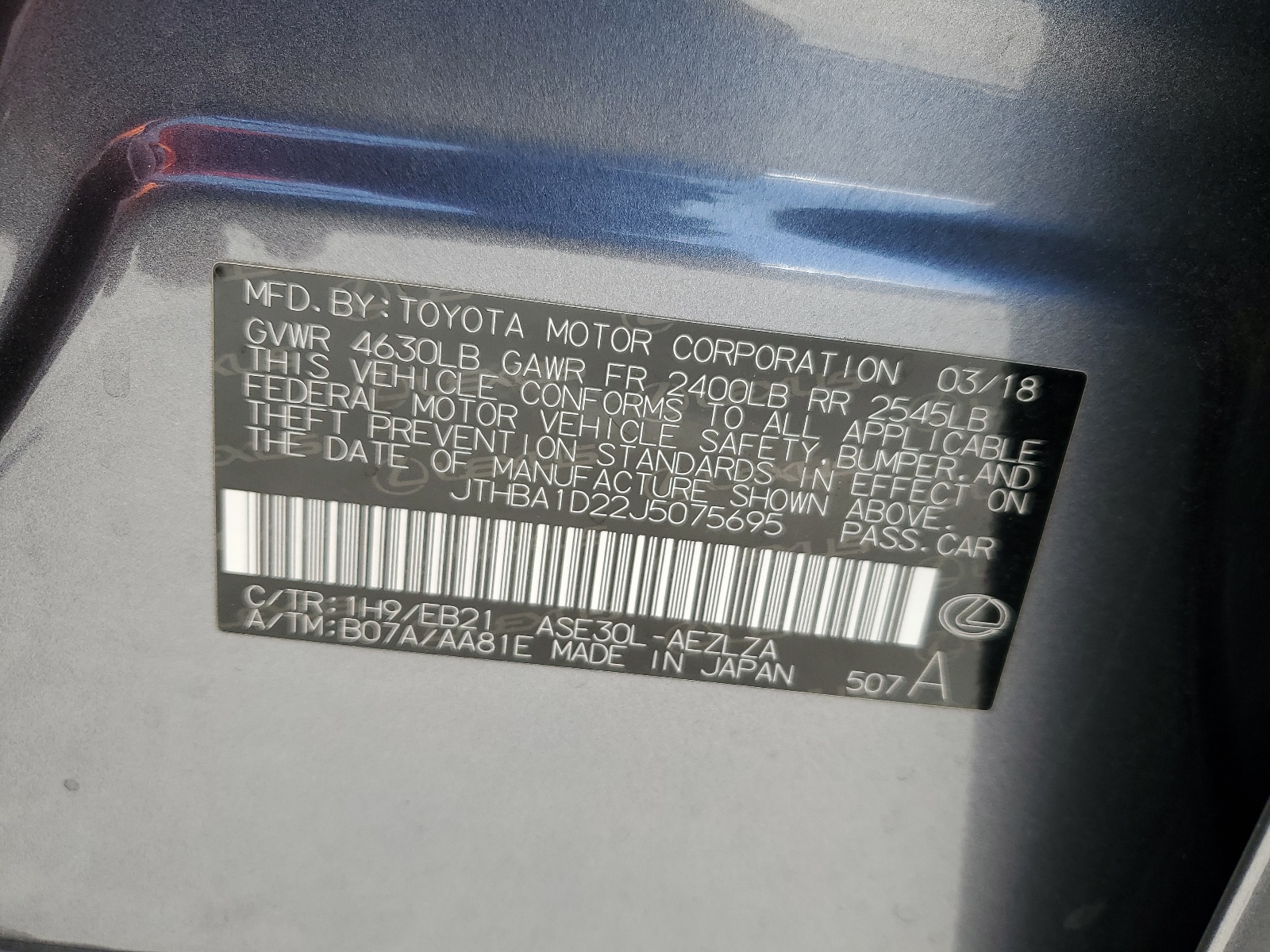 JTHBA1D22J5075695 2018 Lexus Is 300