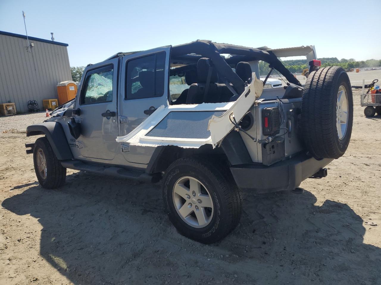 2015 Jeep Wrangler - Image 2