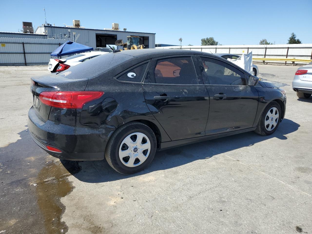 VIN 1FADP3E23JL277451 2018 FORD FOCUS no.3