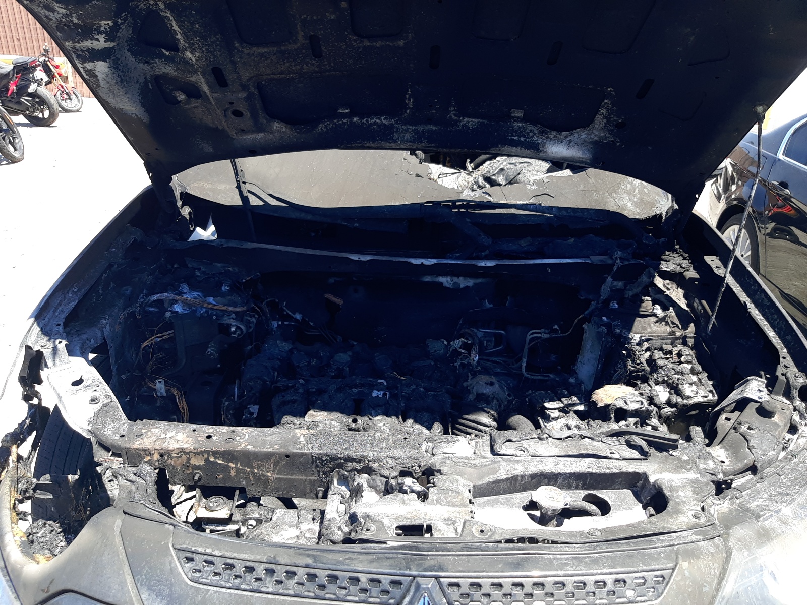 JA4AD3A38KZ025773 2019 Mitsubishi Outlander Se