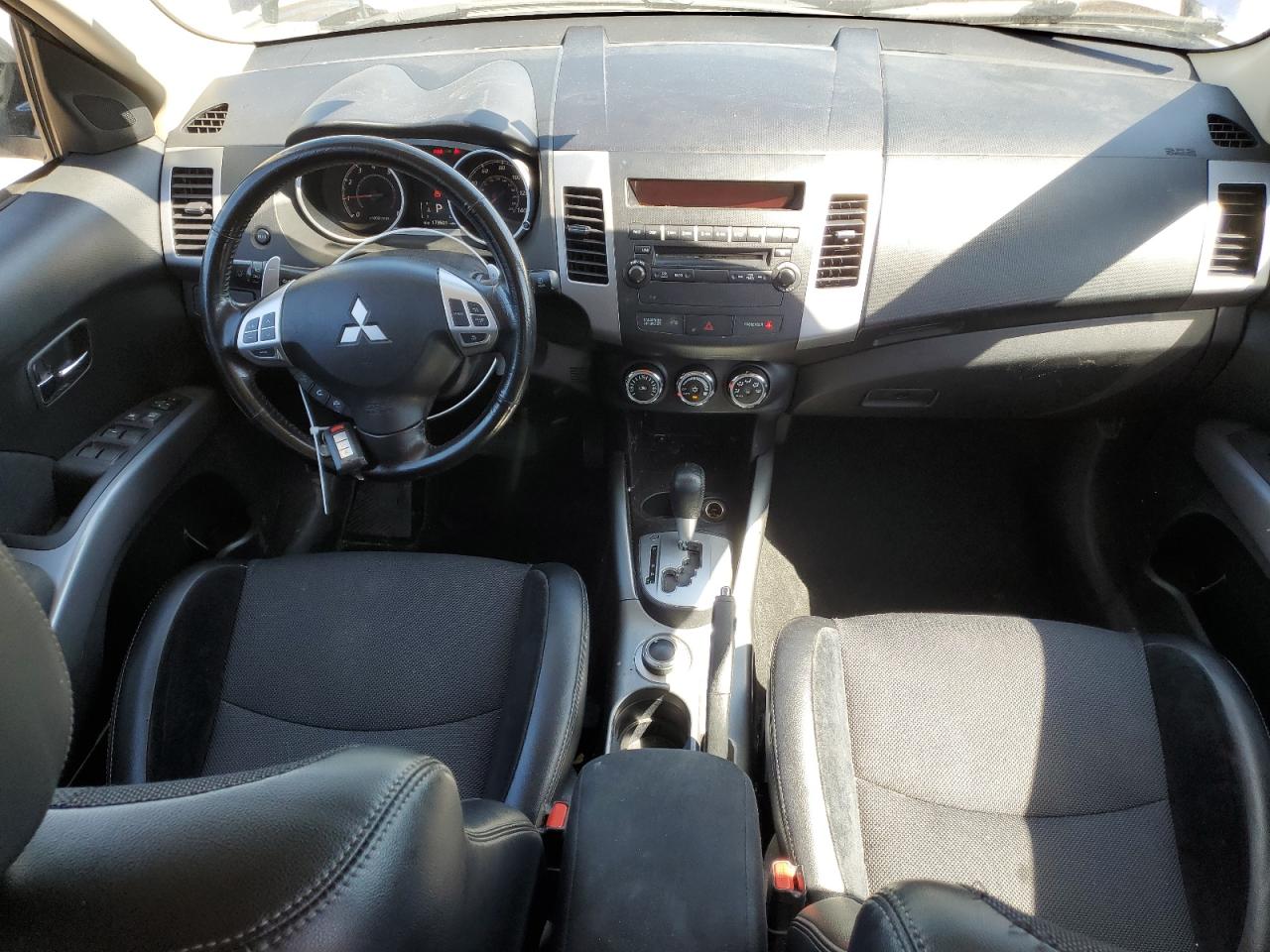 JA4JT3AW5DU008040 2013 Mitsubishi Outlander Se