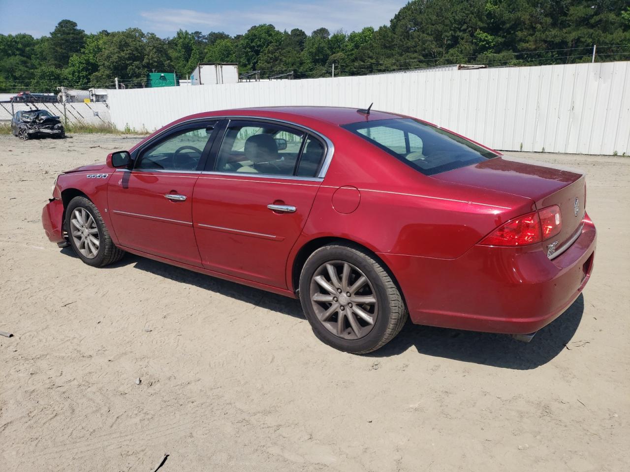 2008 Buick Lucerne - Image 2