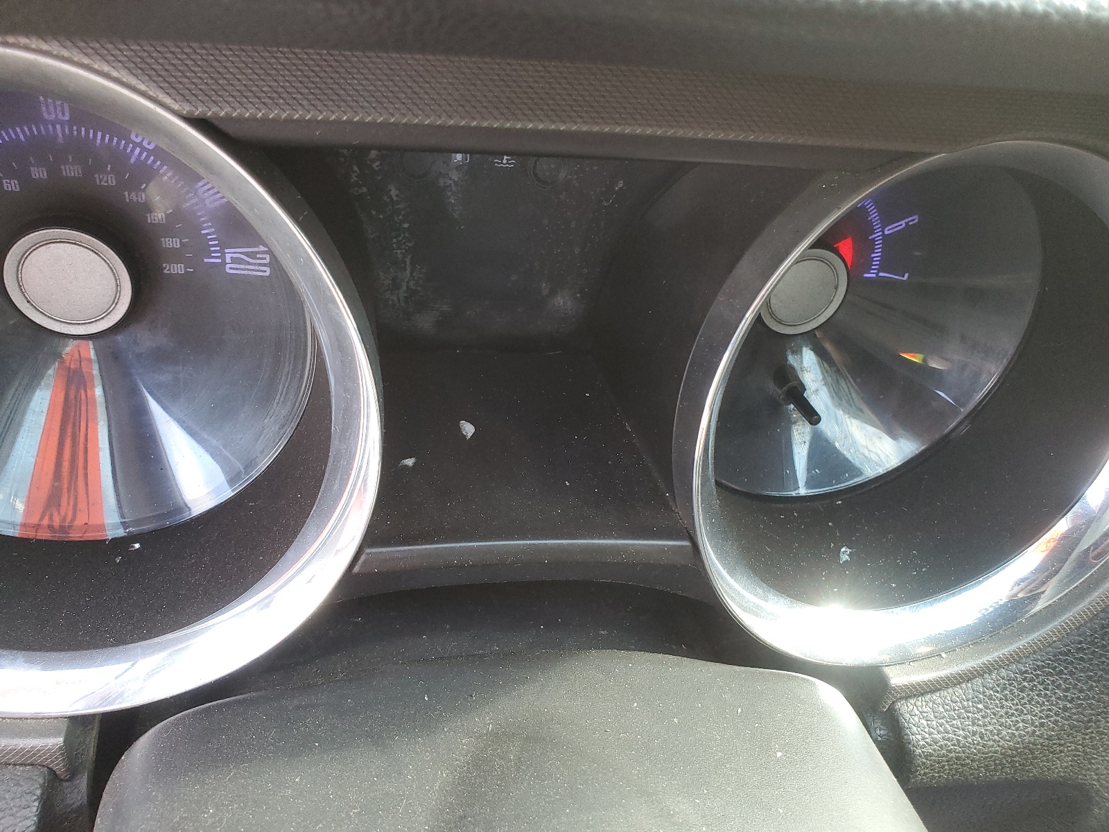 1ZVBP8ENXA5157379 2010 Ford Mustang