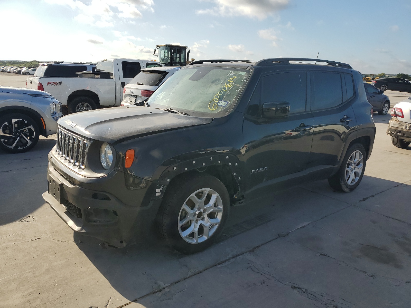 2015 Jeep Renegade Latitude vin: ZACCJABT0FPB55198