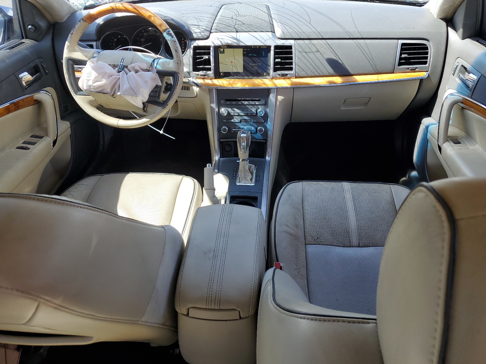 3LNHL2GC6AR605739 2010 Lincoln Mkz