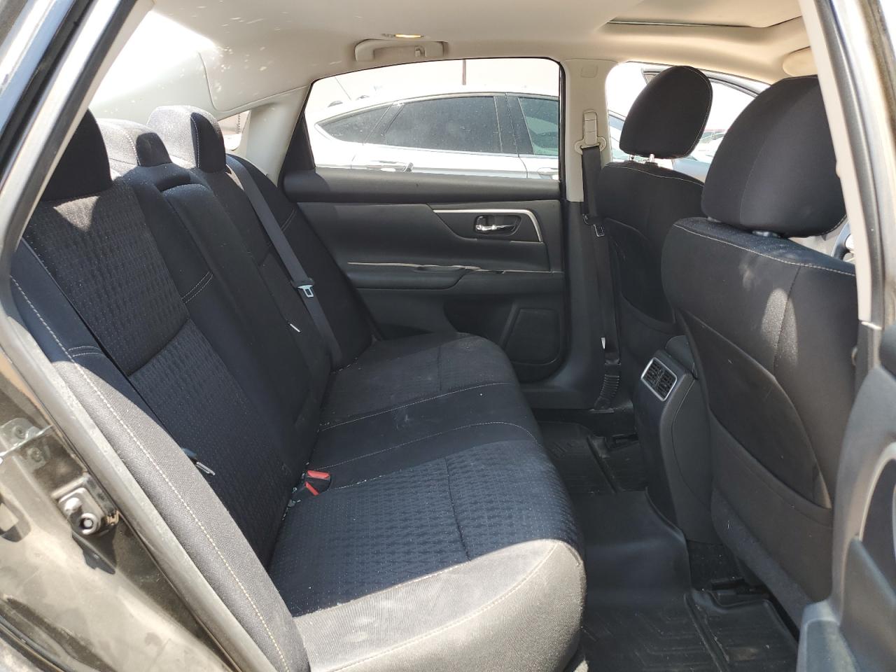 2016 Nissan Altima - Image 10