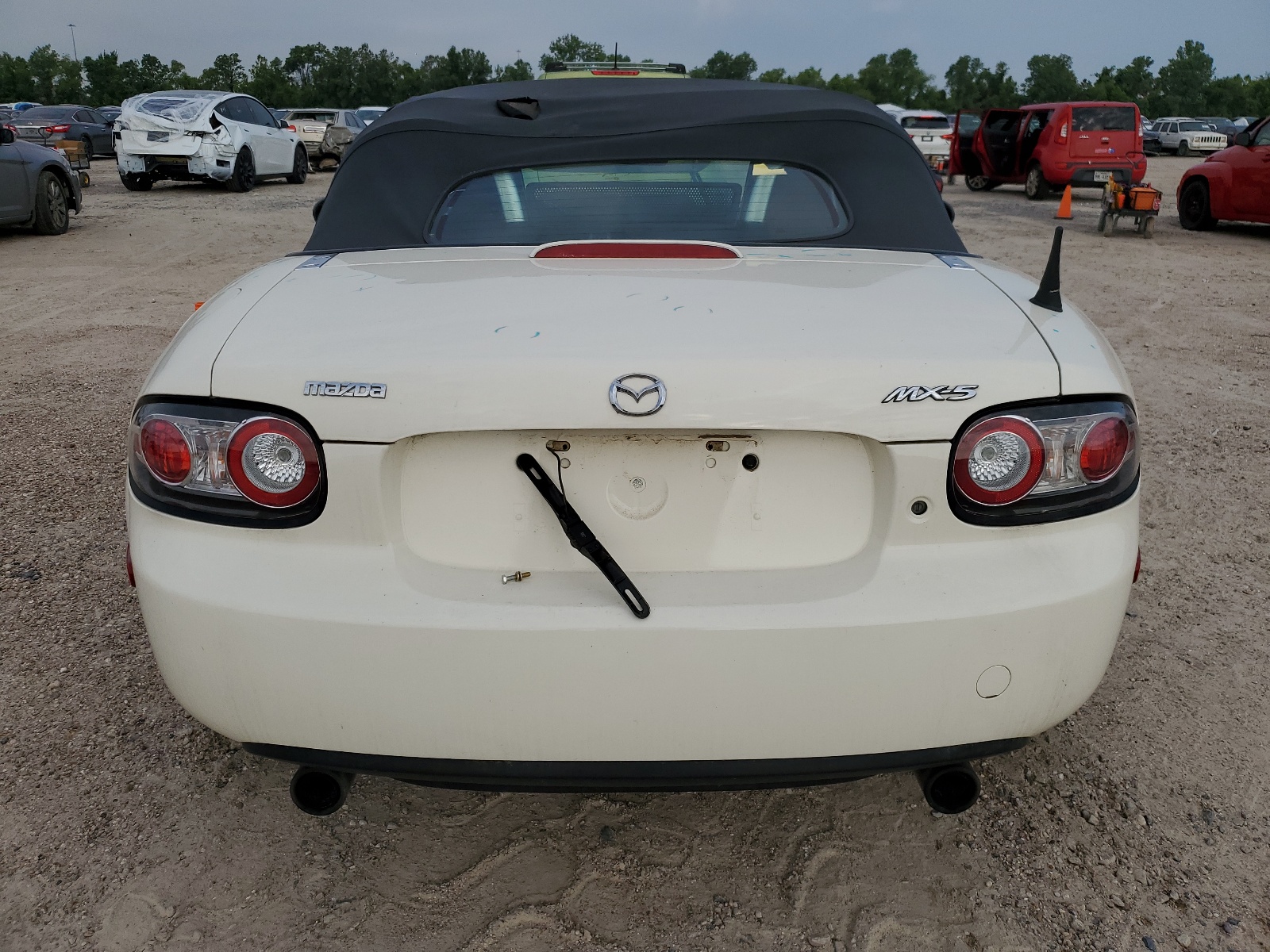 JM1NC25FX60103036 2006 Mazda Mx-5 Miata