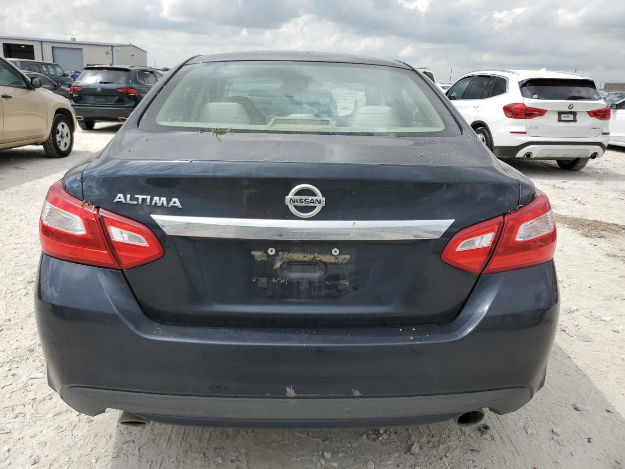 2017 Nissan Altima - Image 6