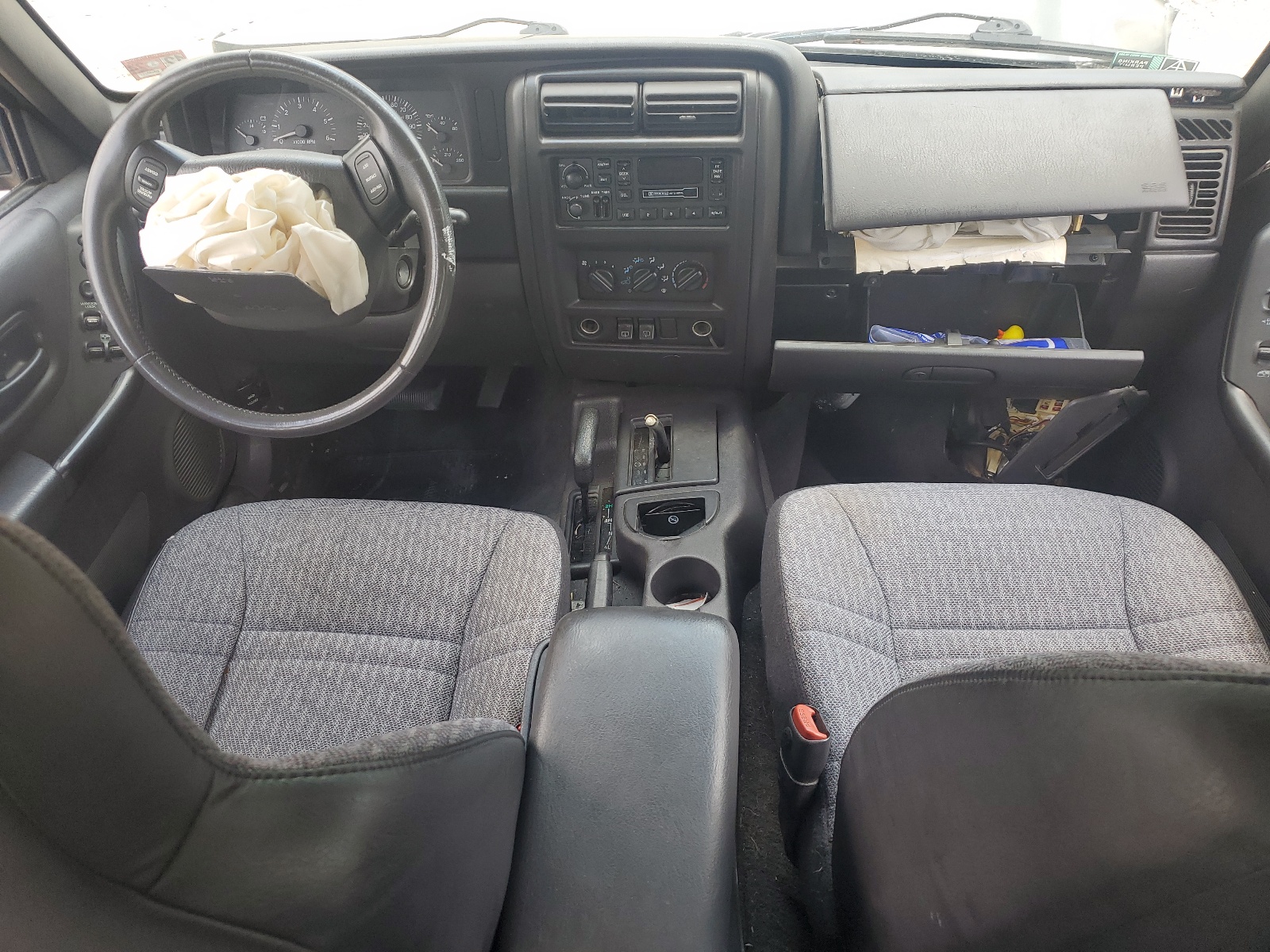 1J4FF28S4YL251778 2000 Jeep Cherokee Se