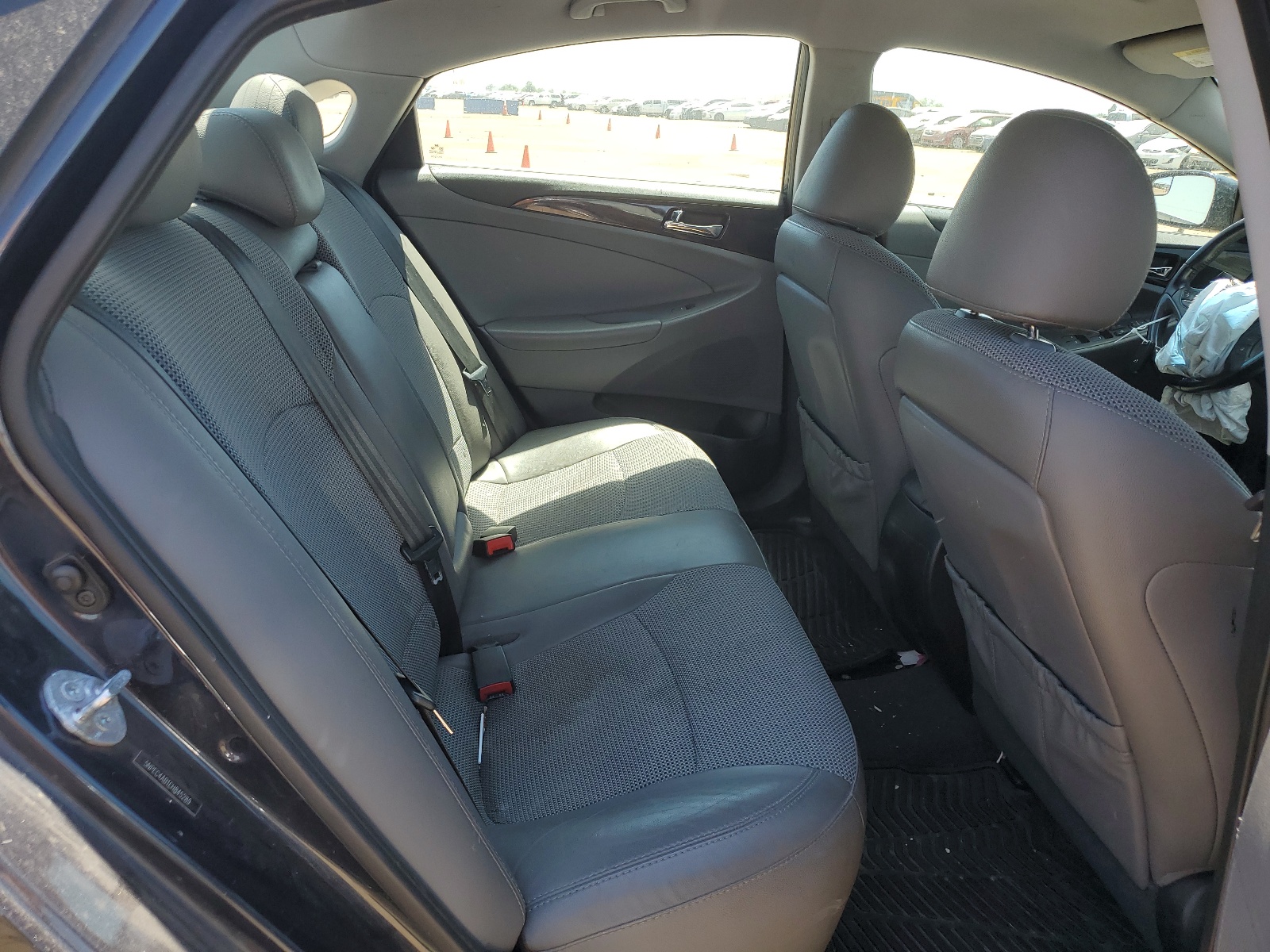 5NPEC4AB1EH845289 2014 Hyundai Sonata Se