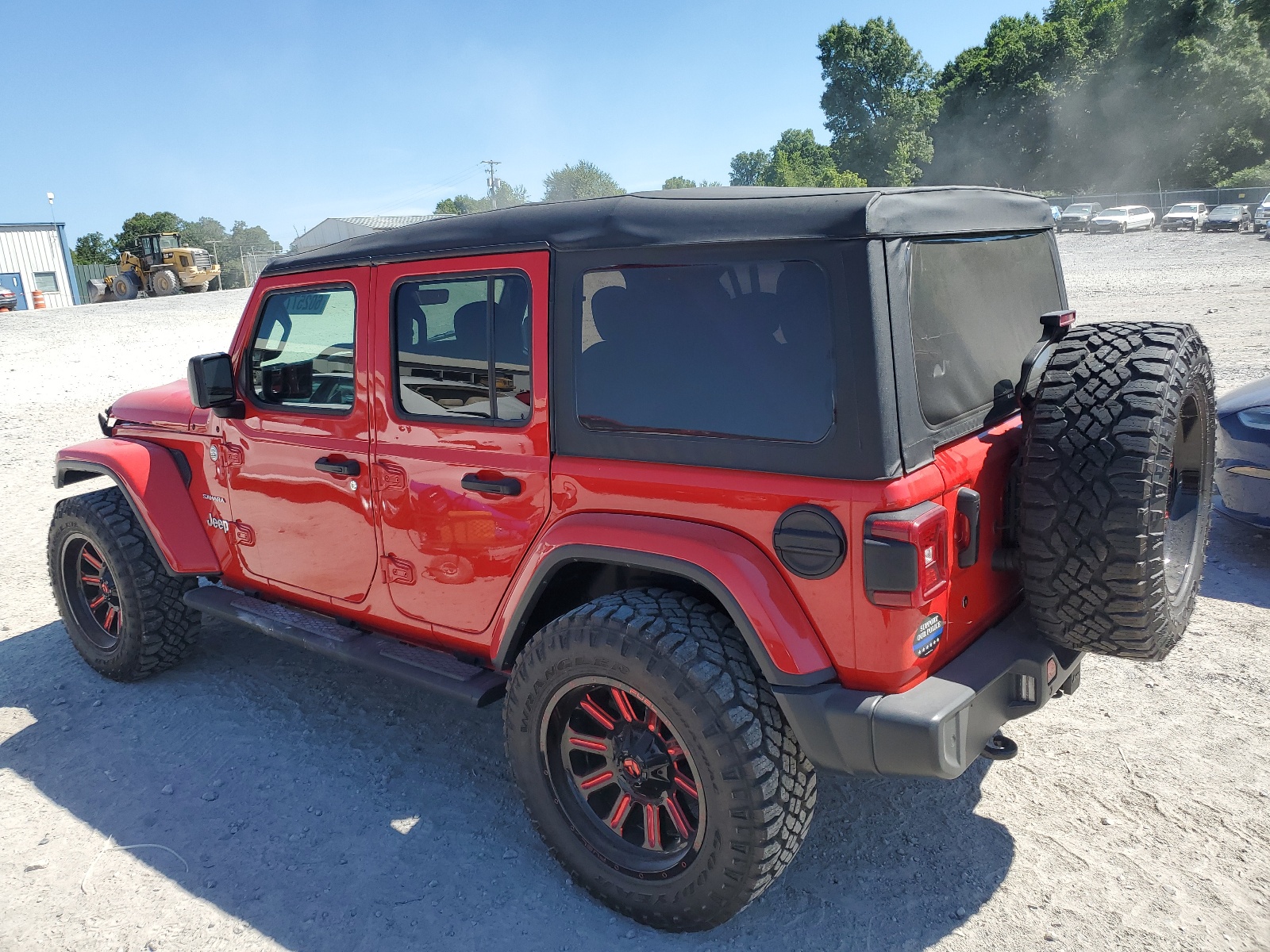 2018 Jeep Wrangler Unlimited Sahara vin: 1C4HJXEG8JW281896