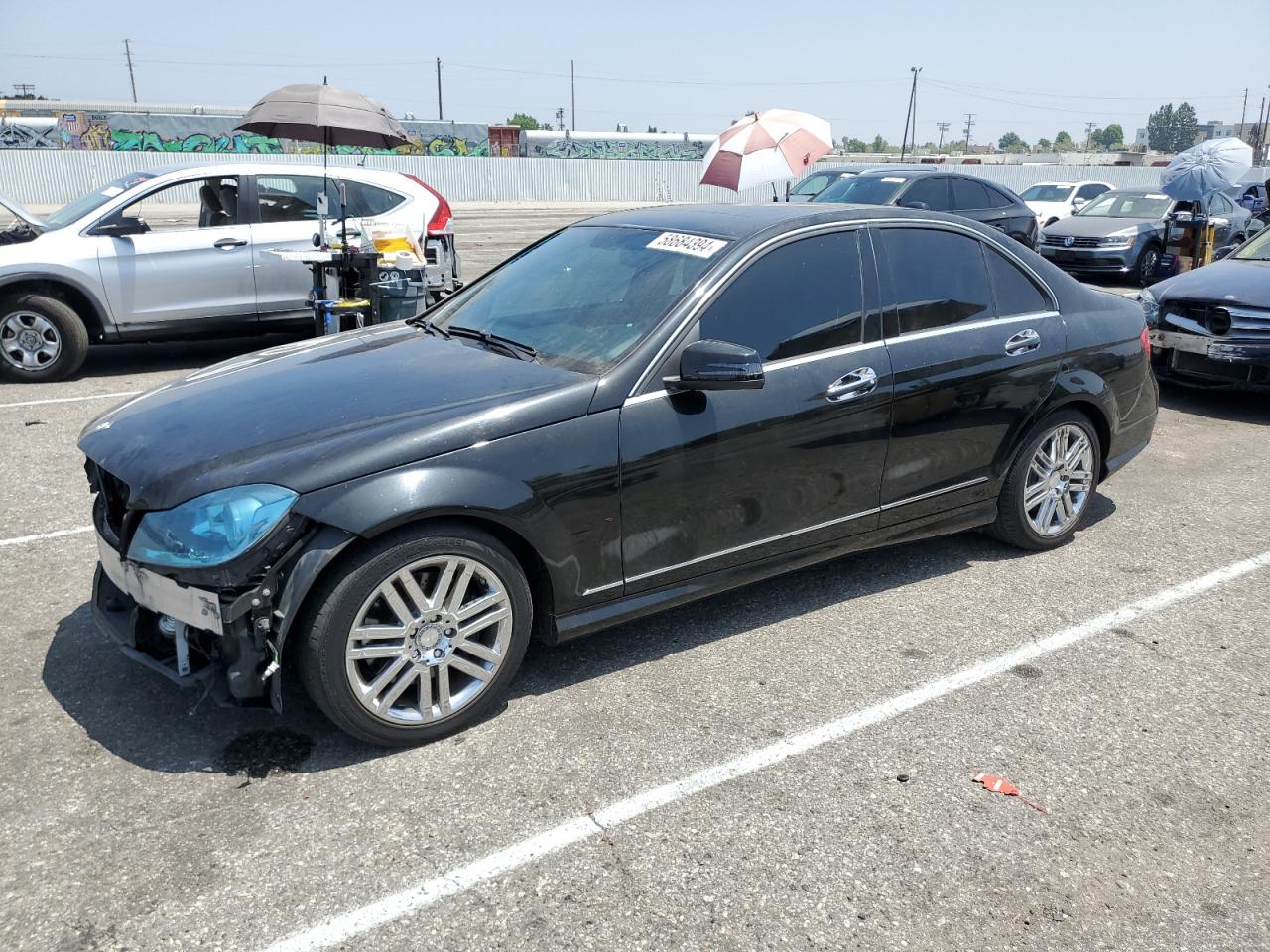 VIN WDDGF8AB9EA940865 2014 MERCEDES-BENZ C-CLASS no.1