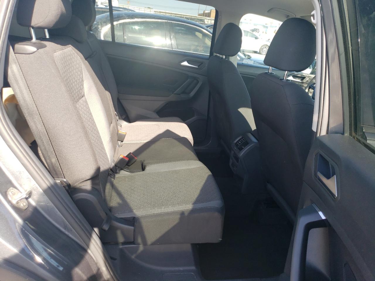 2019 Volkswagen Tiguan S VIN: 3VV1B7AX4KM182080 Lot: 59820034