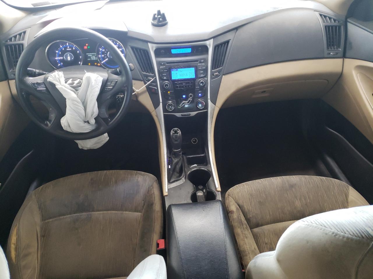 2012 Hyundai Sonata - Image 8