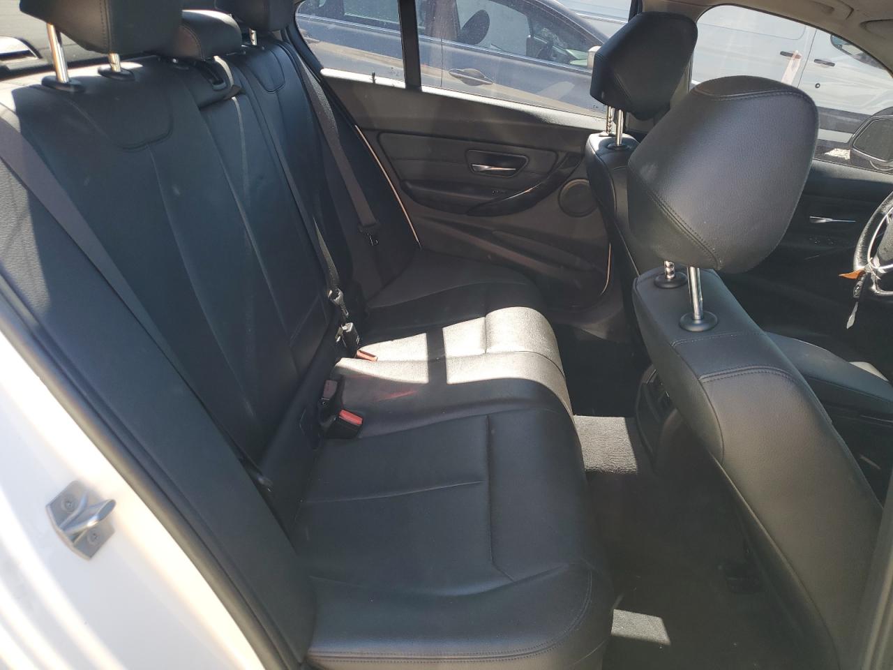 2017 BMW 320 Xi VIN: WBA8E5G32HNU45336 Lot: 57443894