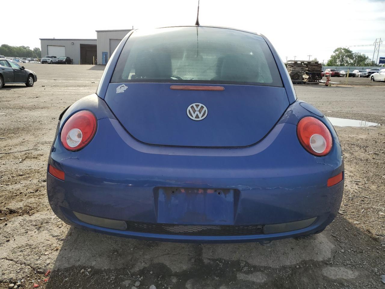 2007 Volkswagen Beetle - Image 6