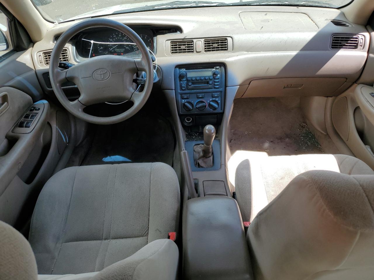 2000 Toyota Camry Ce VIN: 4T1BG22K0YU989495 Lot: 59718094