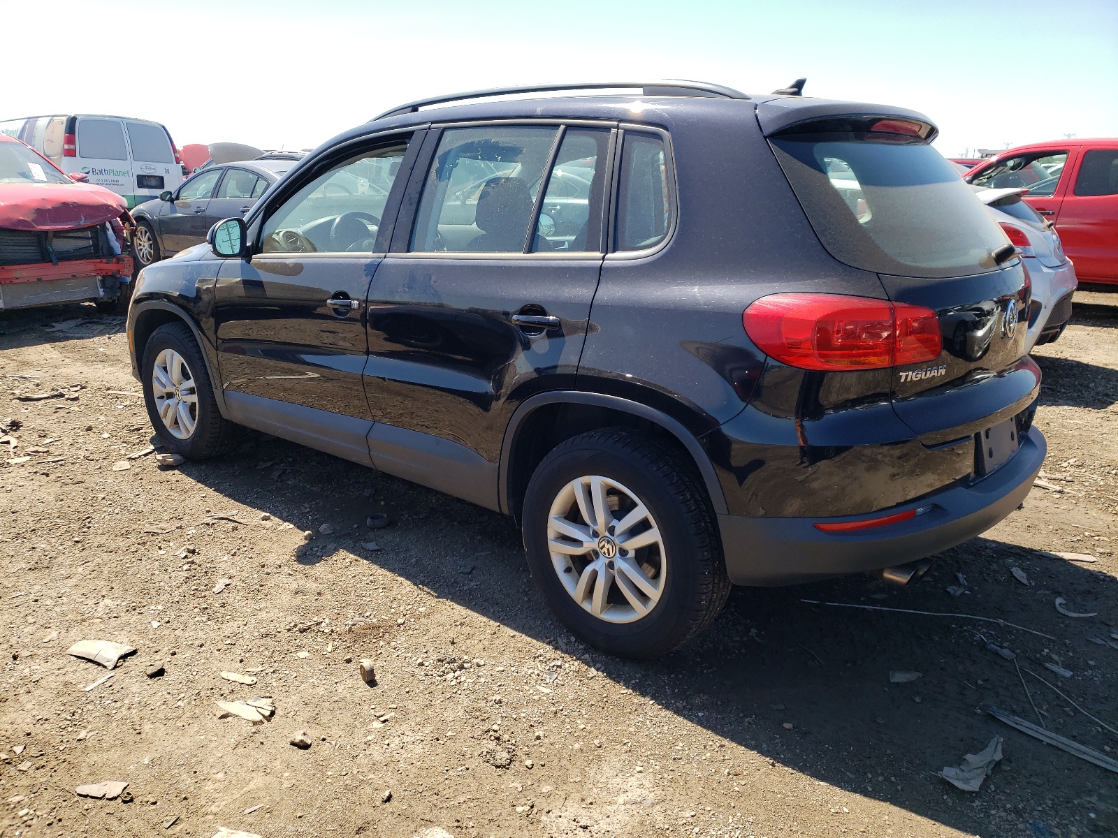 2015 Volkswagen Tiguan S vin: WVGBV7AX8FW116062