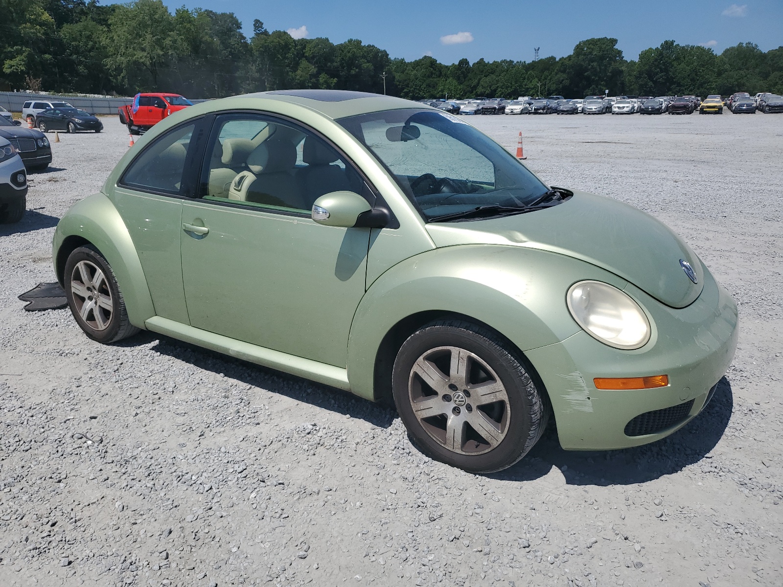 3VWRW31CX6M417578 2006 Volkswagen New Beetle 2.5L Option Package 1