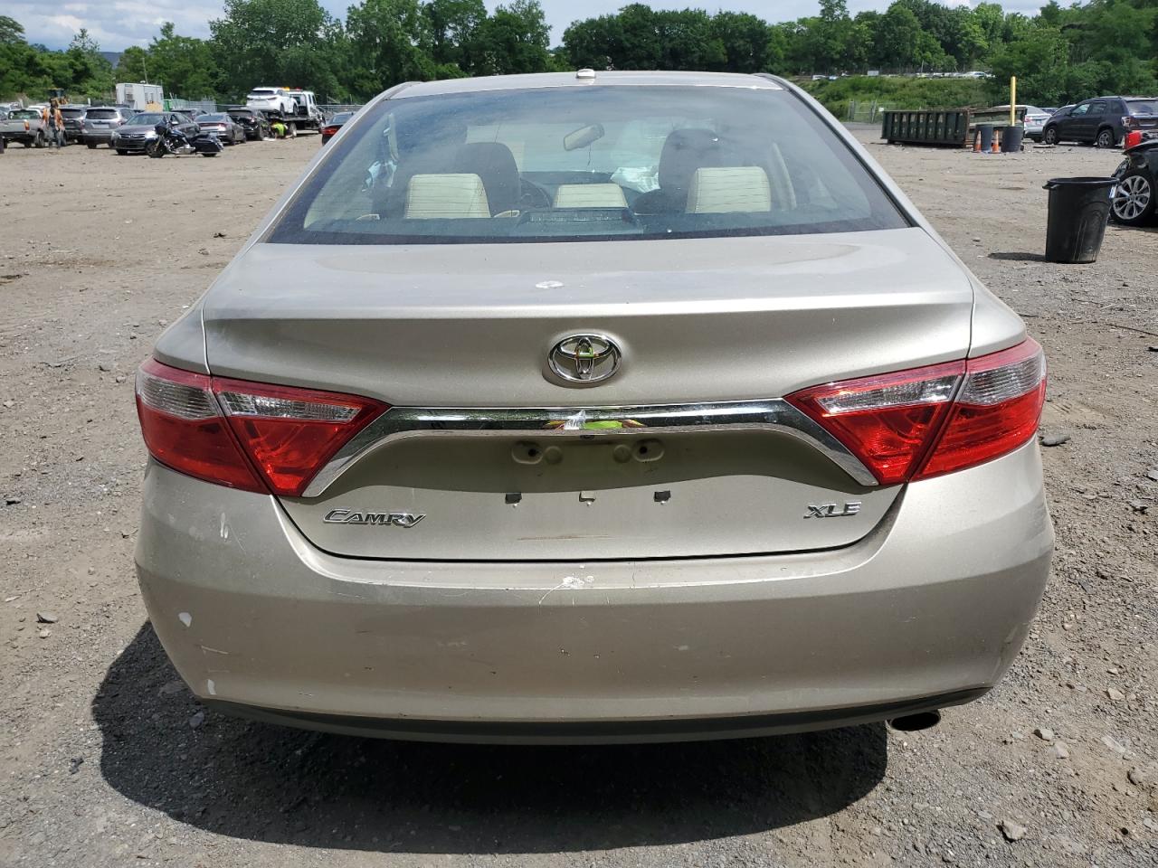 4T1BF1FK8GU606473 2016 Toyota Camry Le