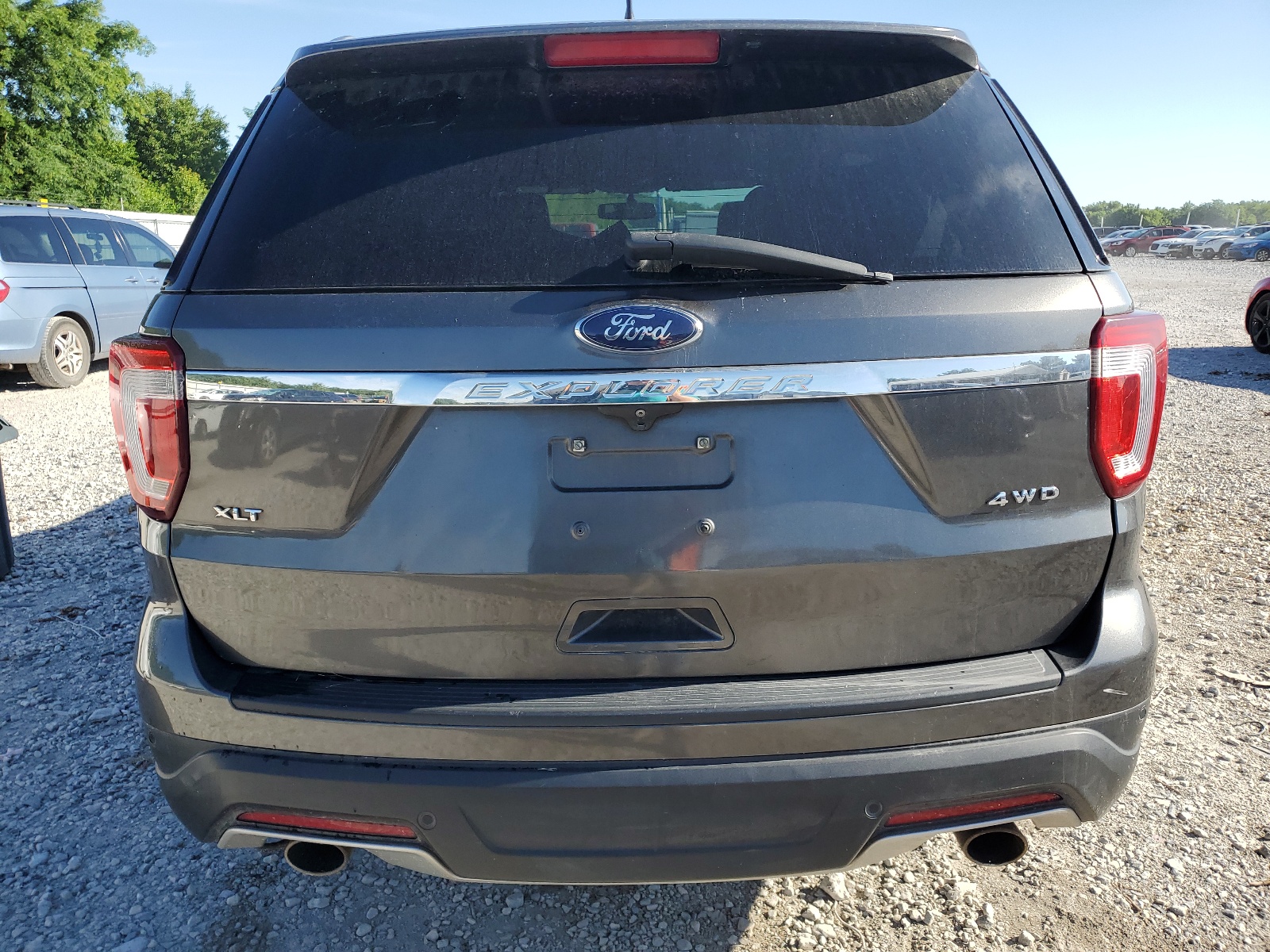 1FM5K8D83JGB55662 2018 Ford Explorer Xlt